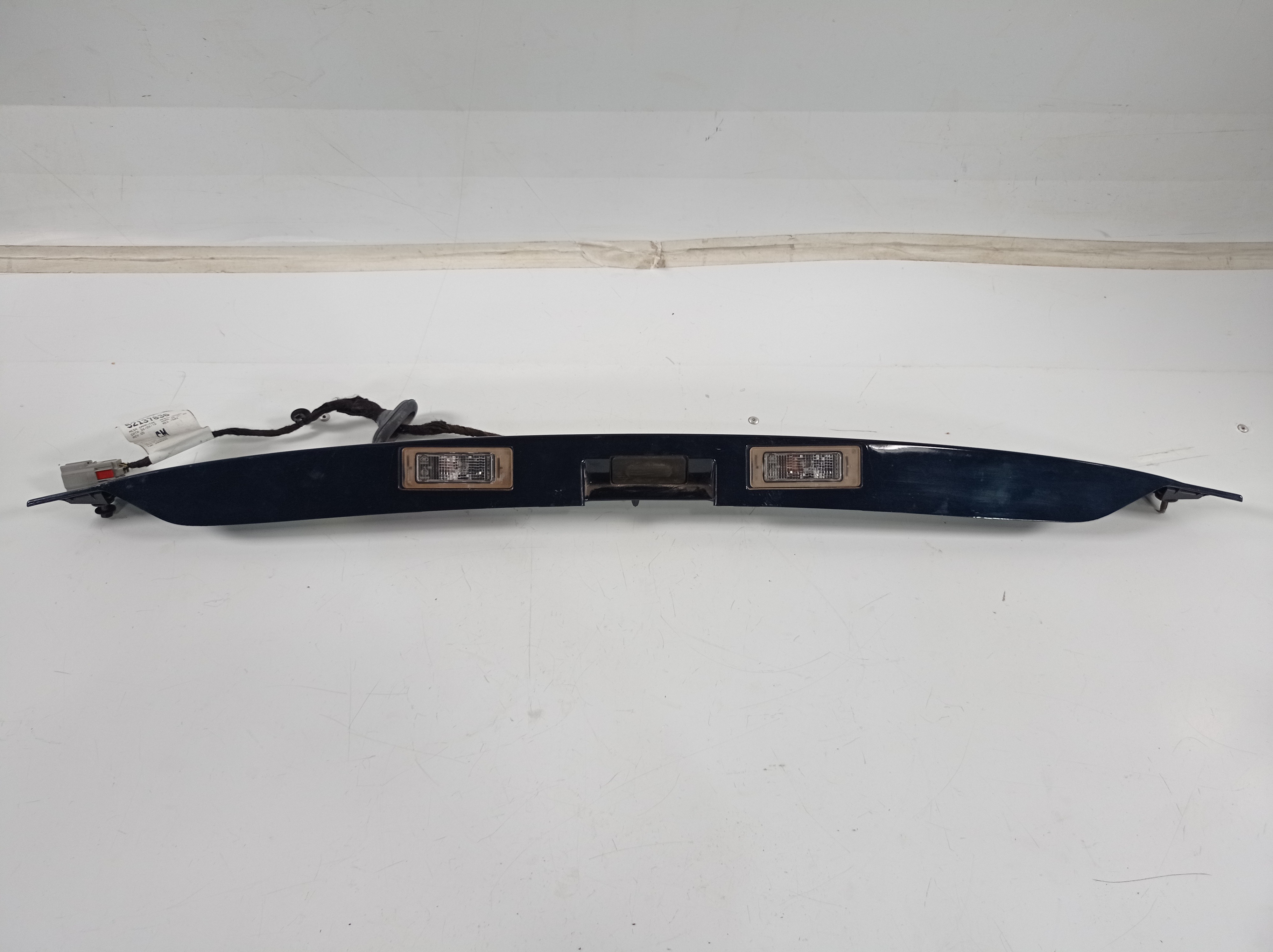 Moldura Tampa Traseira Gm Spin 2019 2020 Original 1