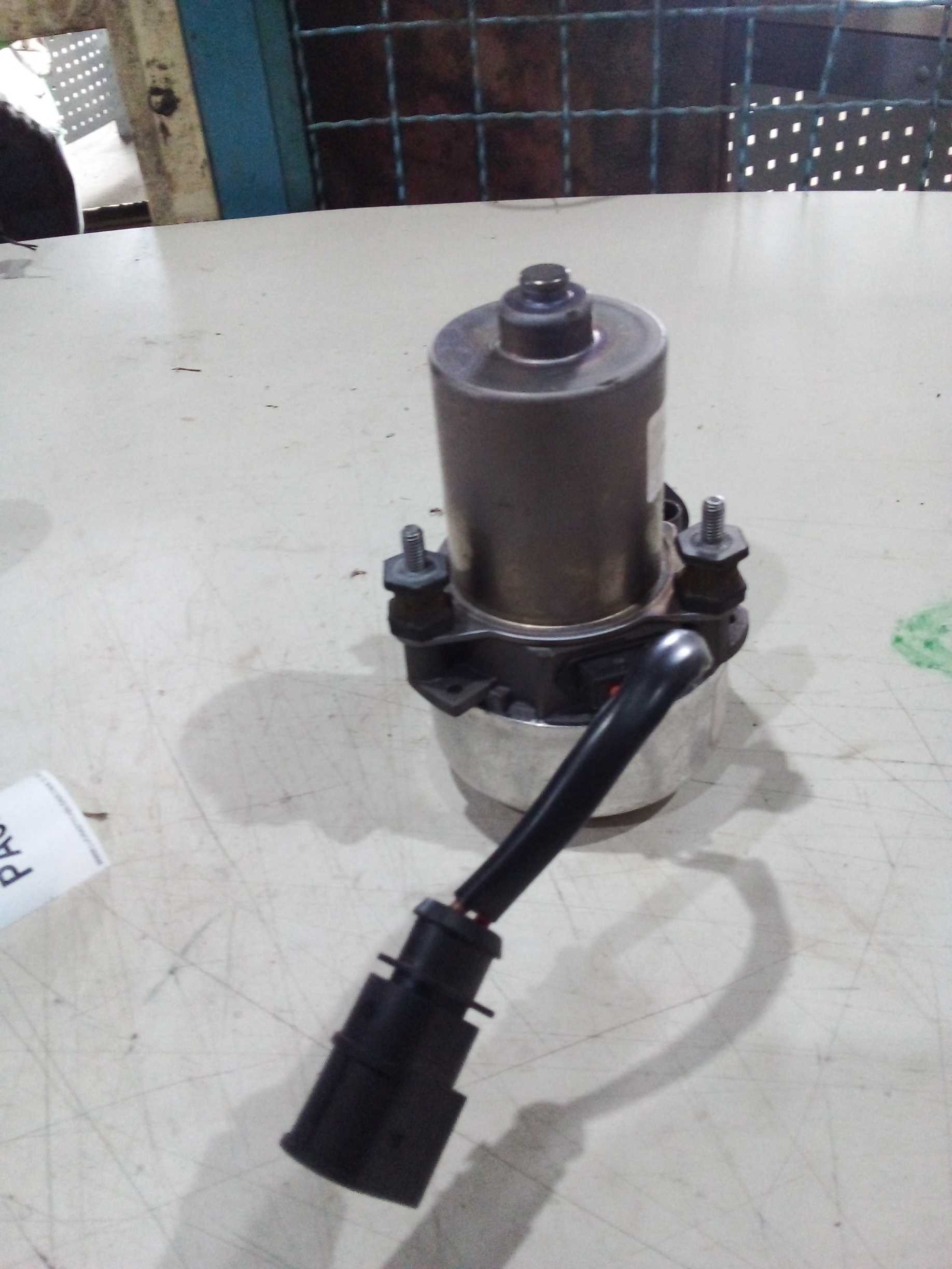 BOMBA VÁCUO POLO JETTA TIGUAN T CROSS AUDI 5Q0512181D
