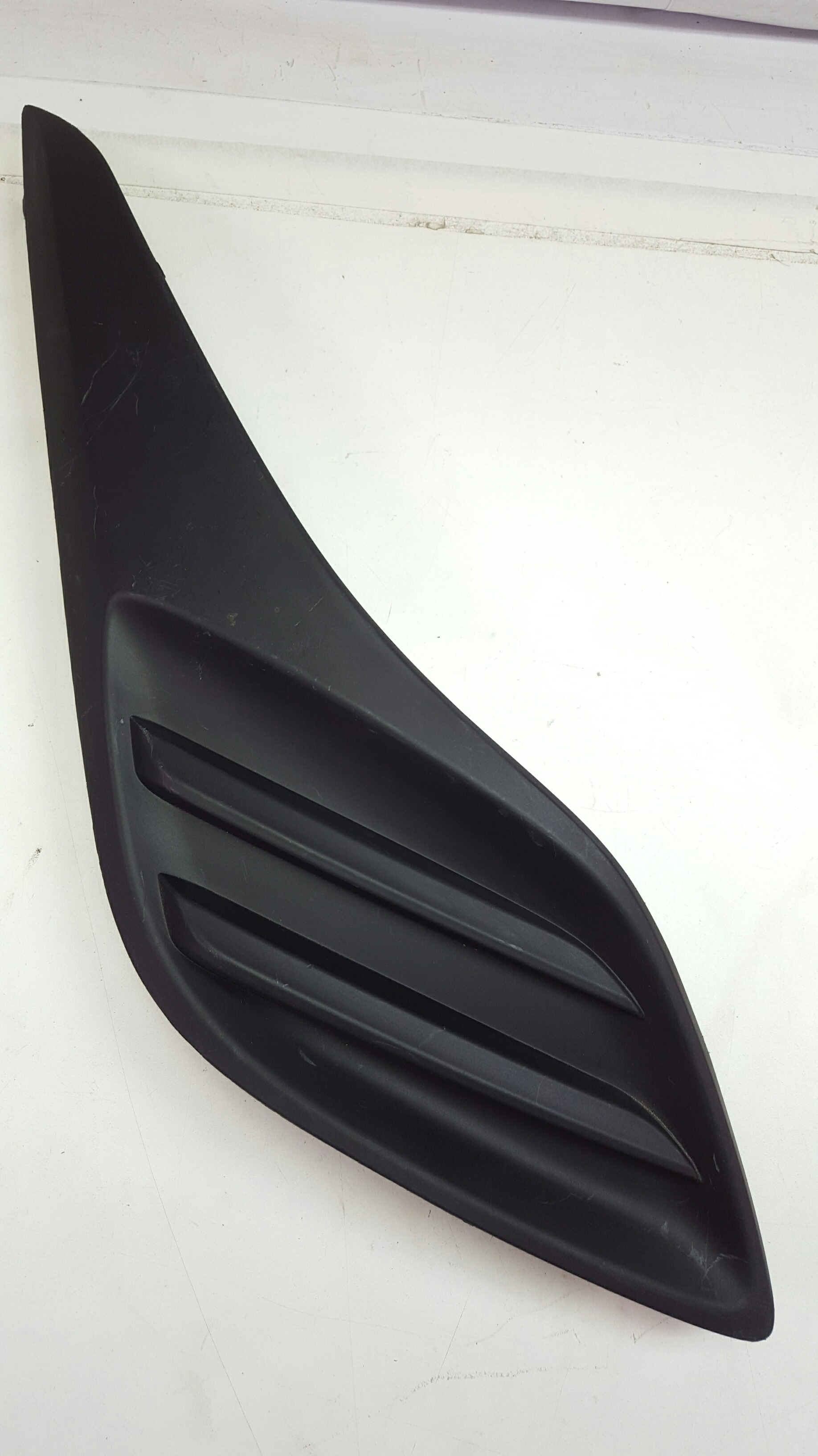 Moldura Farol Milha Direito Toyota Yaris Original 521270d81 1