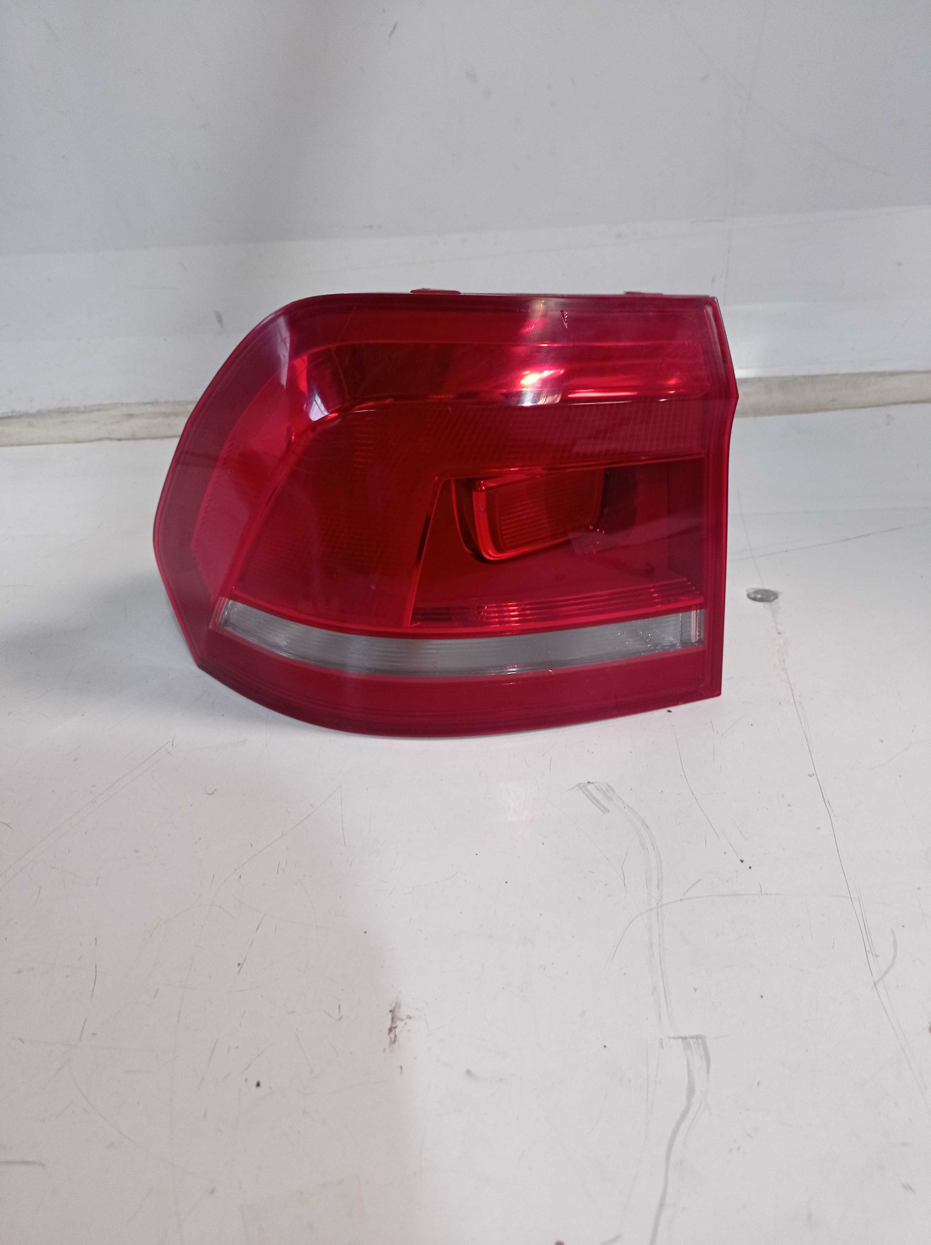 LANTERNA TRASEIRA ESQUERDA VOLKSWAGEN FOX 2015 A 2018 1