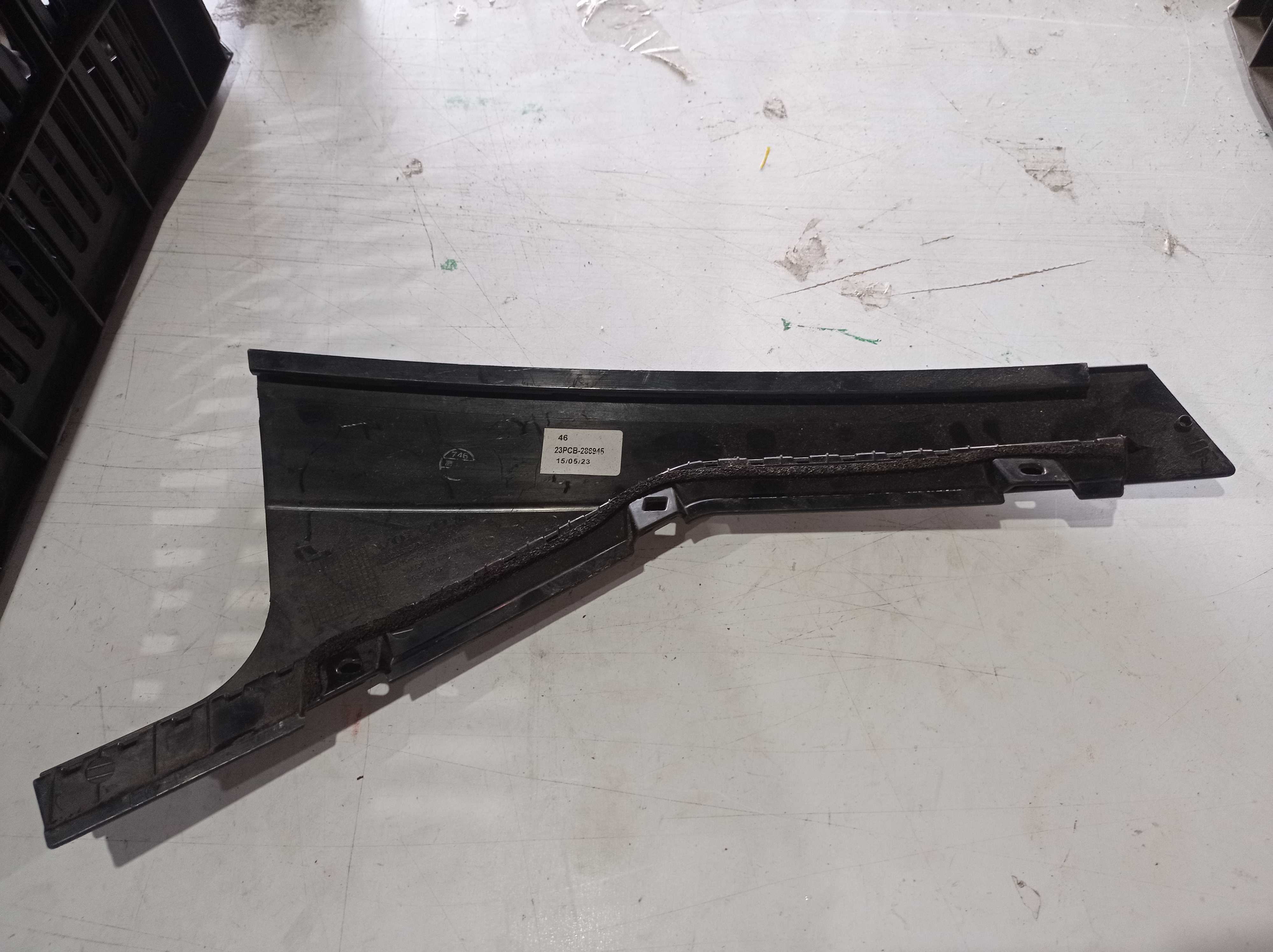 APLIQUE MOLDURA PORTA TRASEIRA ESQUERDA VOLVO XC60 2018 2