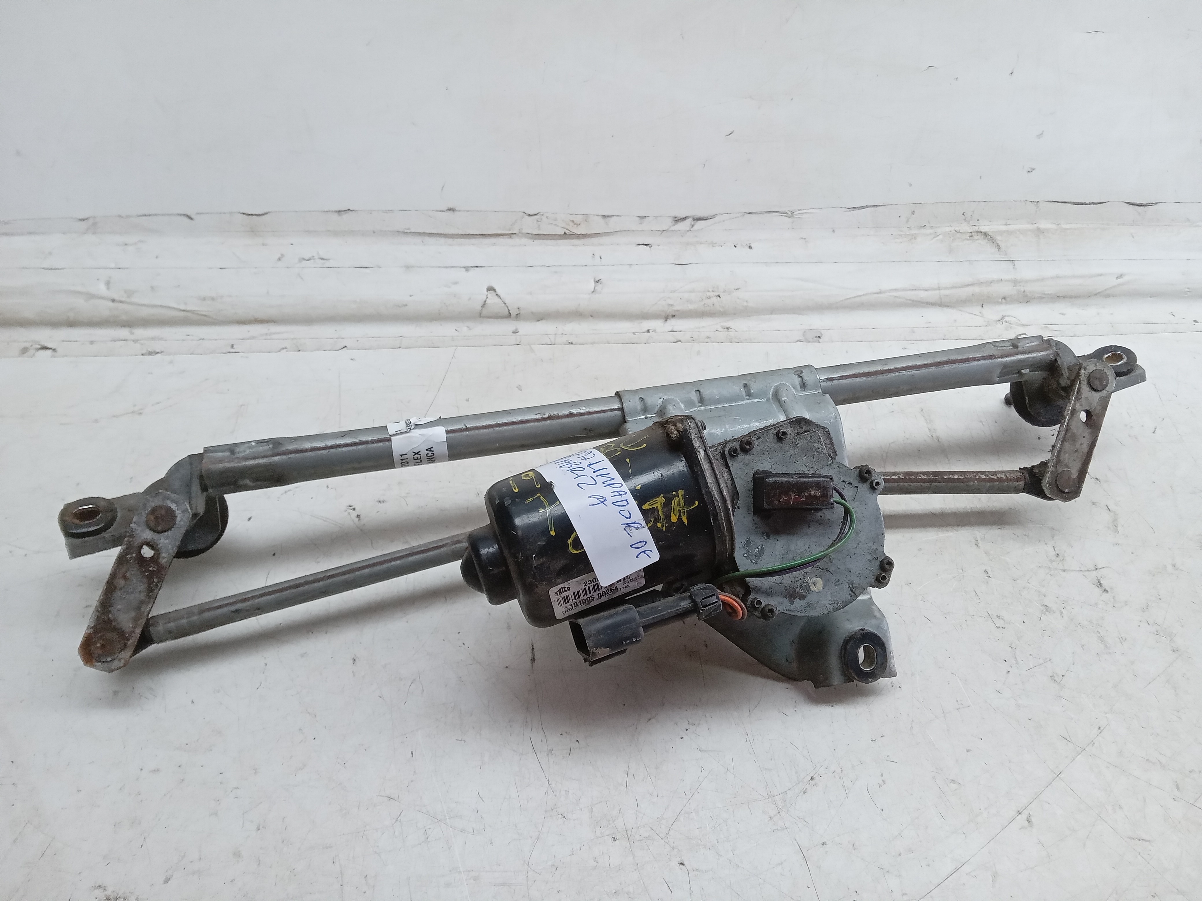 MÁQUINA GALHADA LIMPADOR PARABRISA GM CELTA 2006 1
