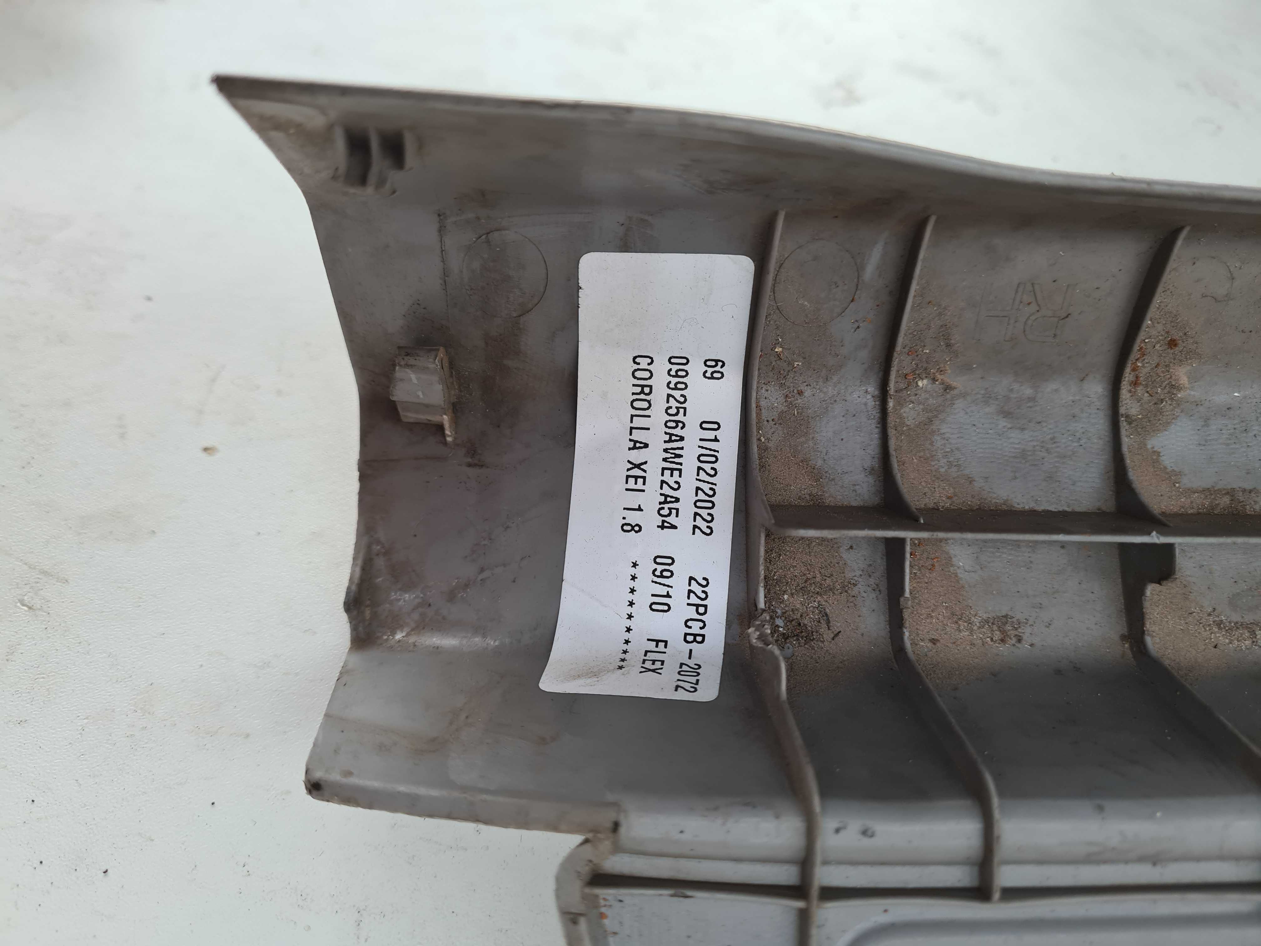 6791702260 Soleira porta traseira LD Corolla XEI 2009 A 2010 3