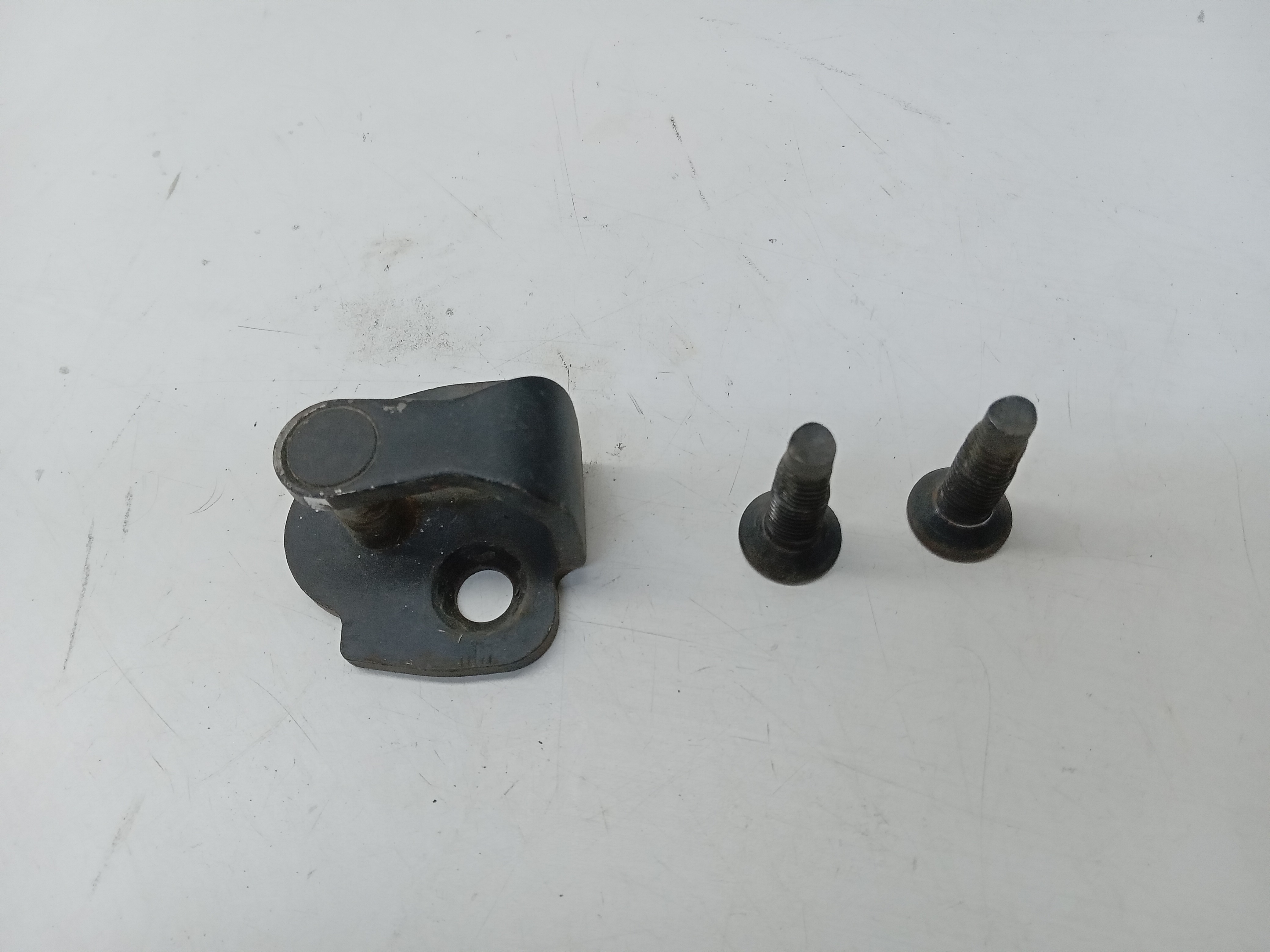 BATENTE DIANT LE FORD FIESTA SEDAN 2014 2