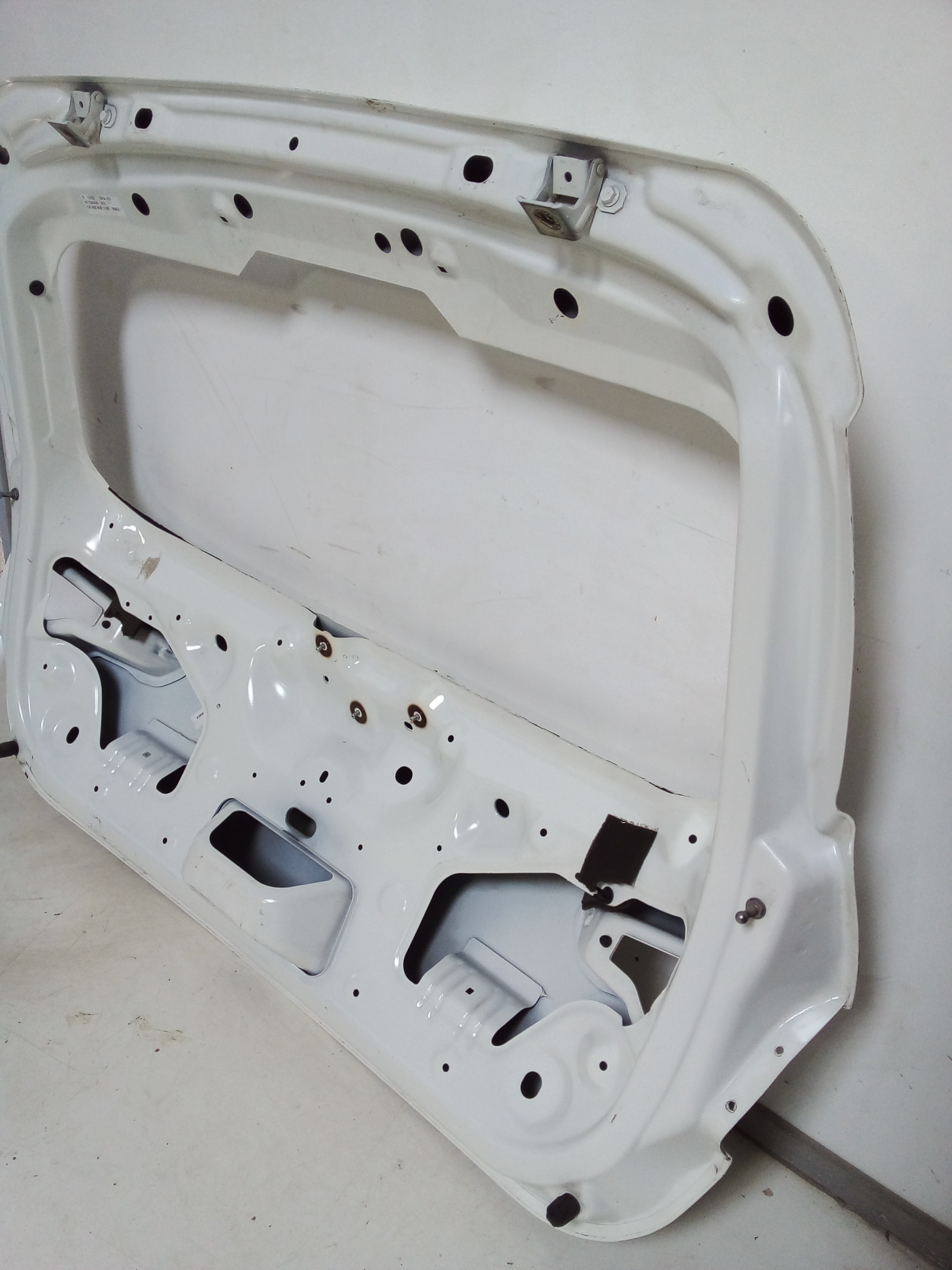 Tampa Traseira Fiat Argo 2019 Para Recuperar  Branco 7