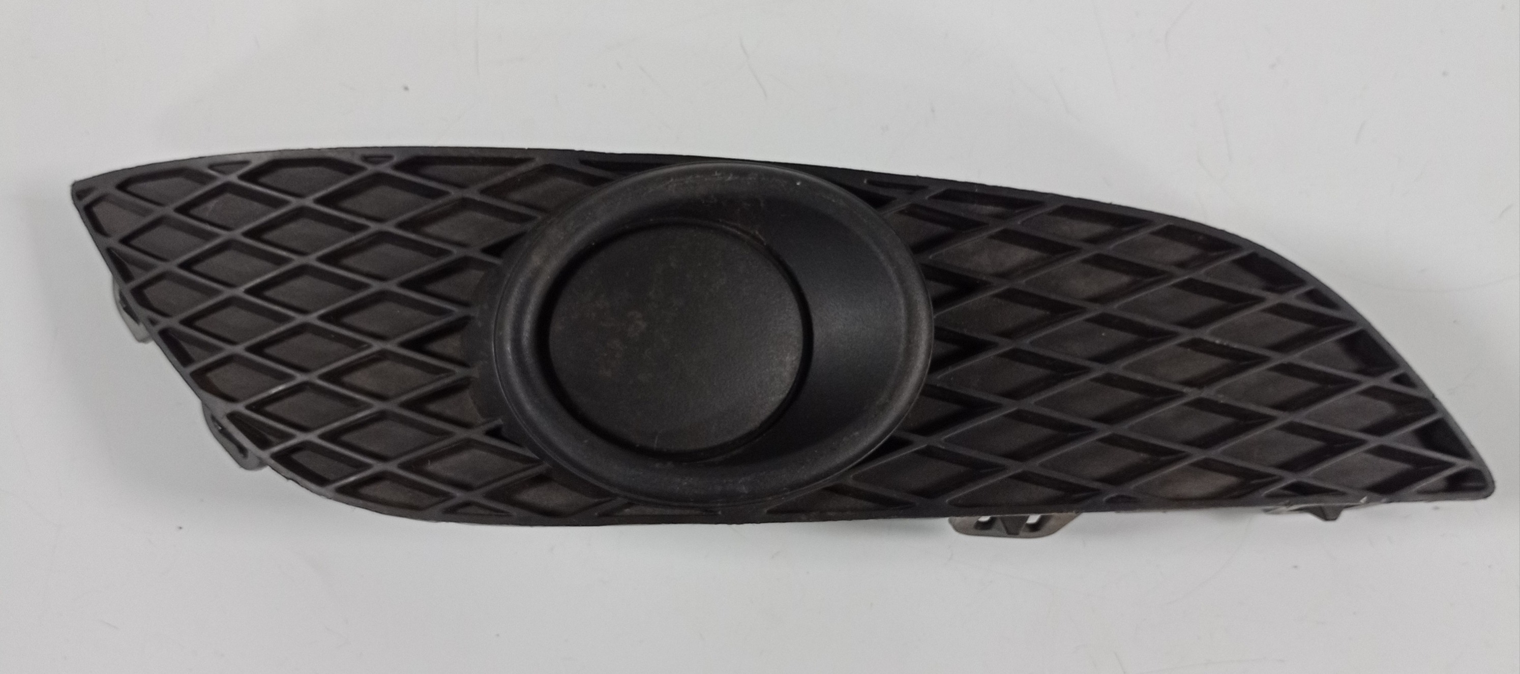 94716145 Moldura Farol Milha Direito Gm Vectra 2009 2011 1