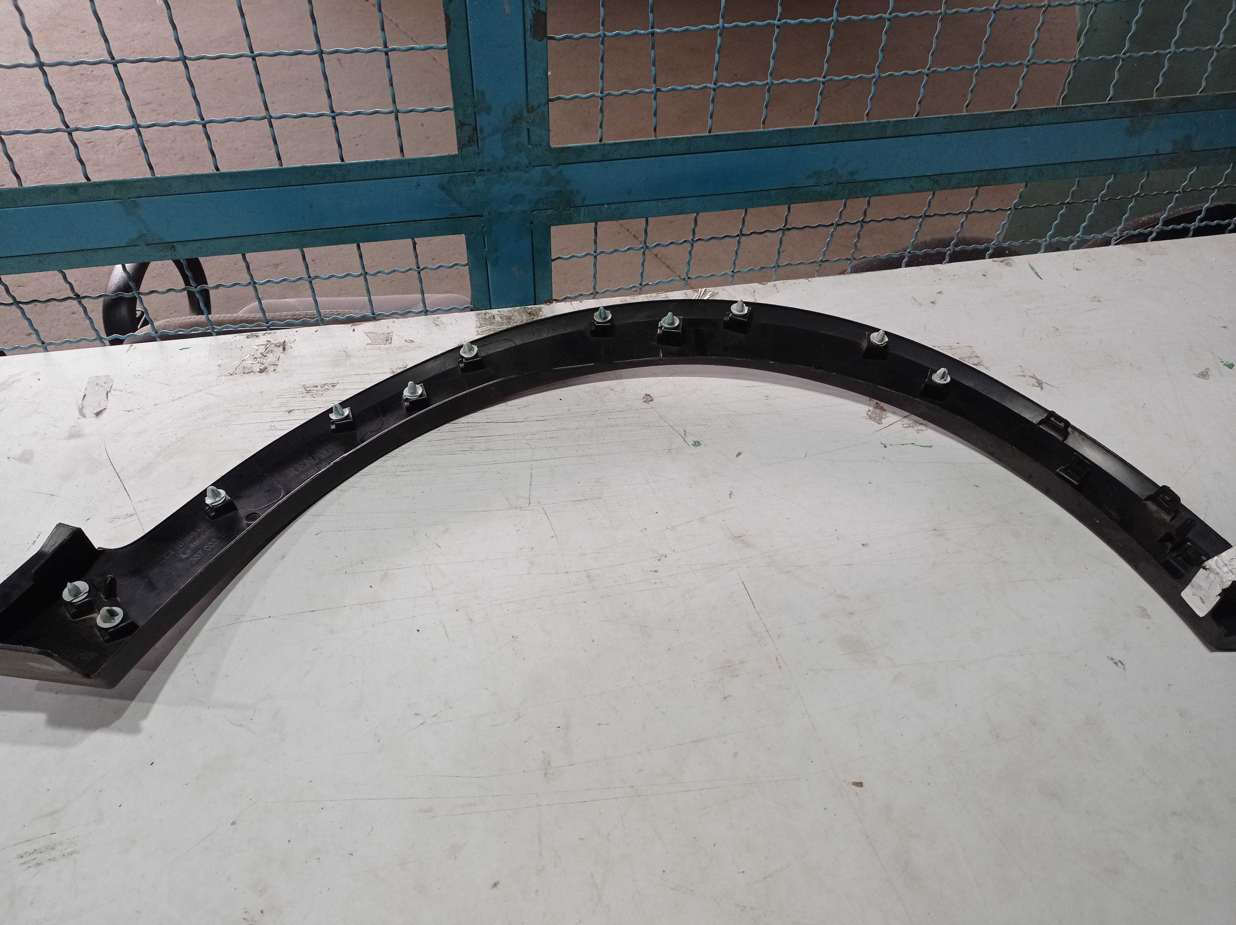 MOLDURA ALARGADOR PARALAMA DIANTEIRO LE RENAULT CAPTUR 2018 2