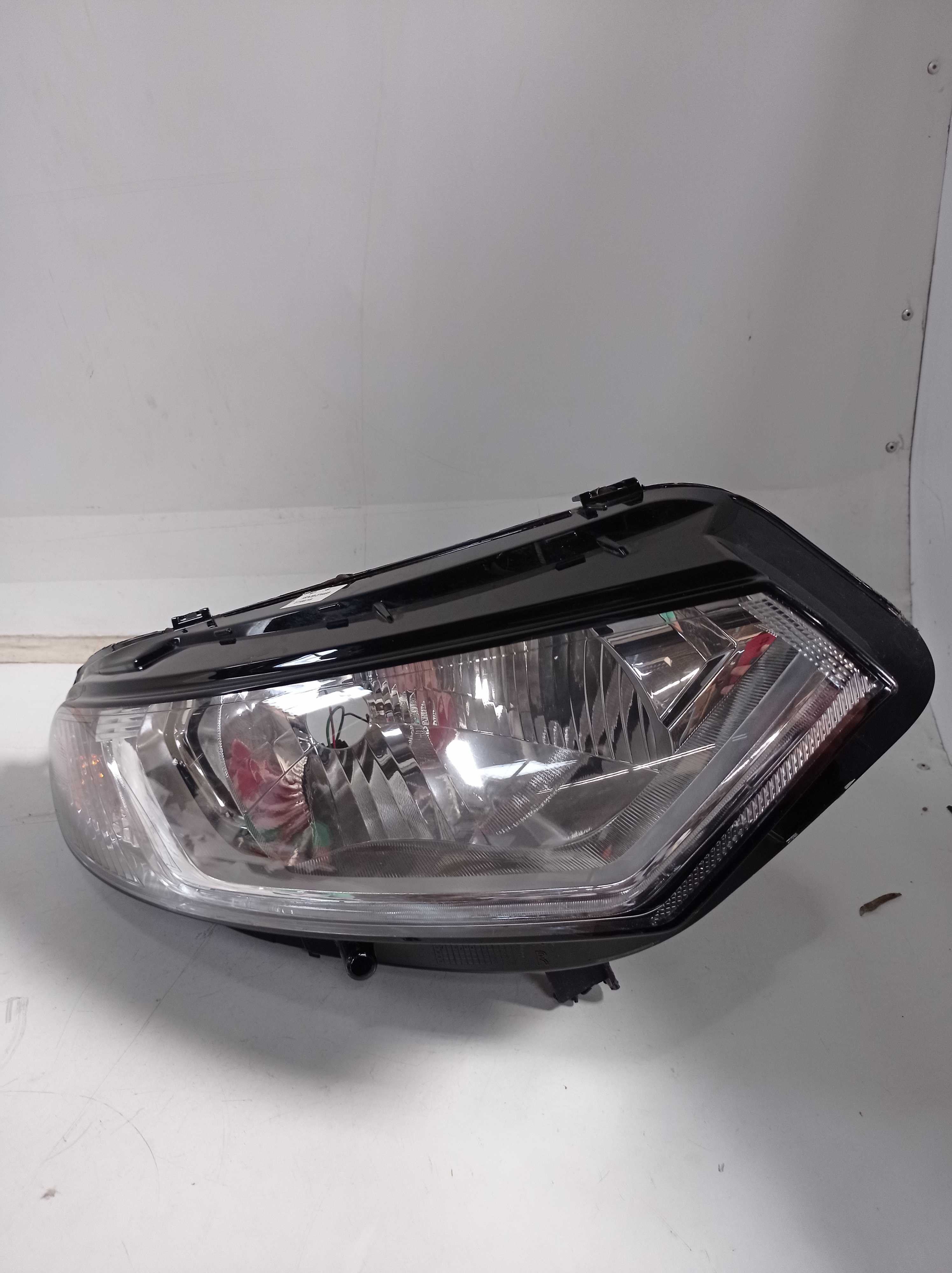 FAROL DIREITO FORD ECOSPORT 2013 A 2016 RECONDICIONADO 3