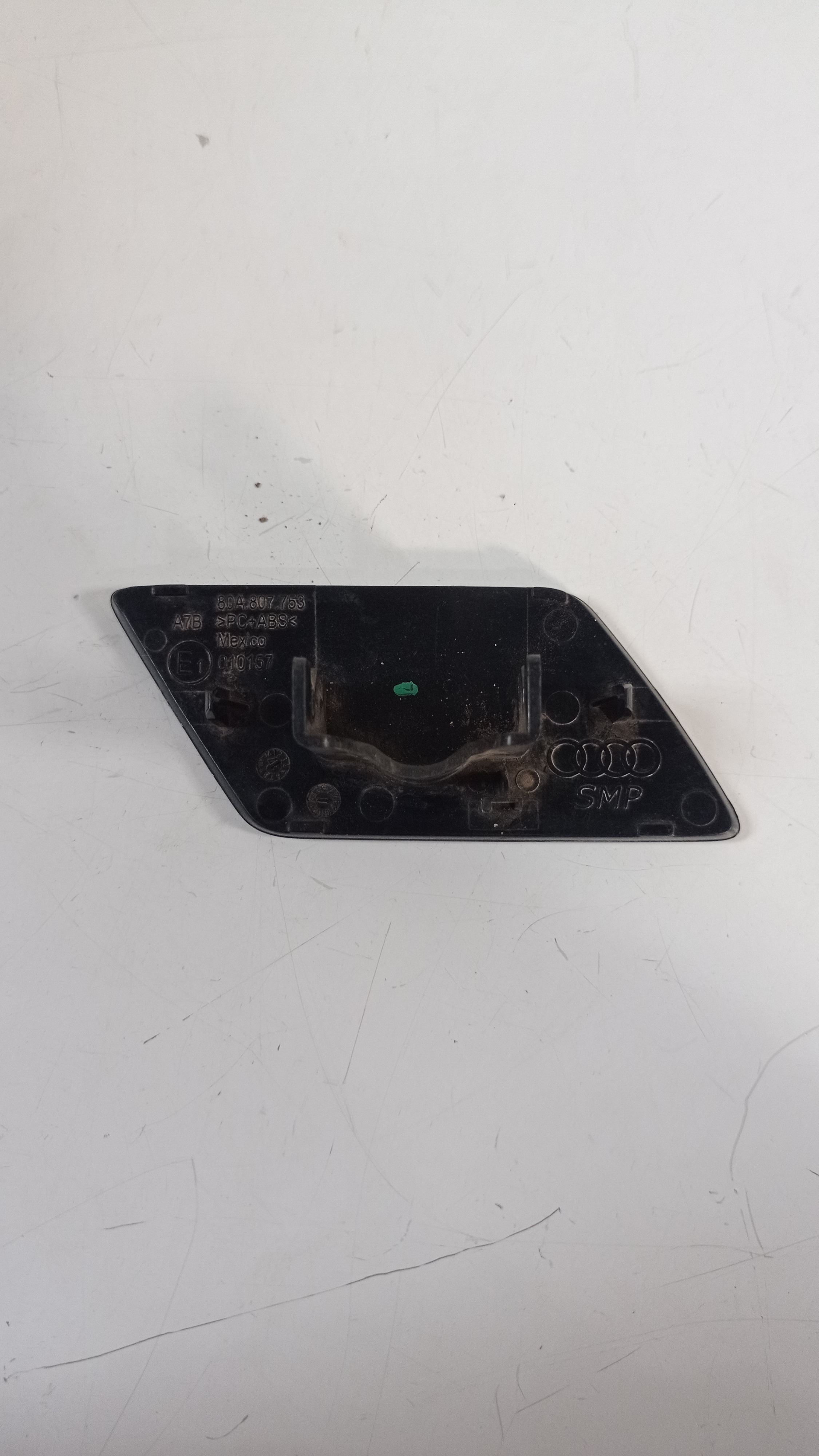 80a807753 Tampa Esguicho Farol Esquerdo Audi Q5 2018 A 2020 2