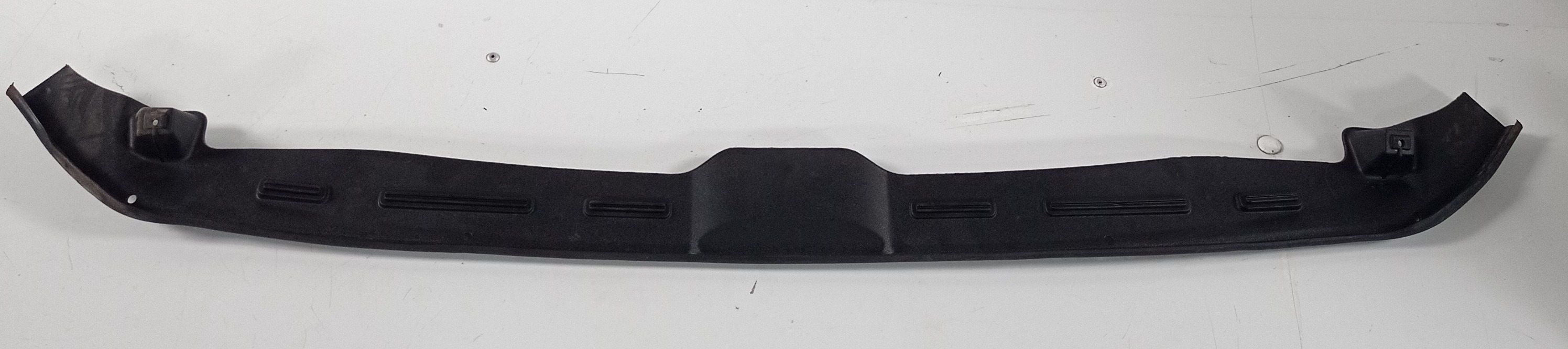Vedação Central Capo Dianteiro Audi A5 2017