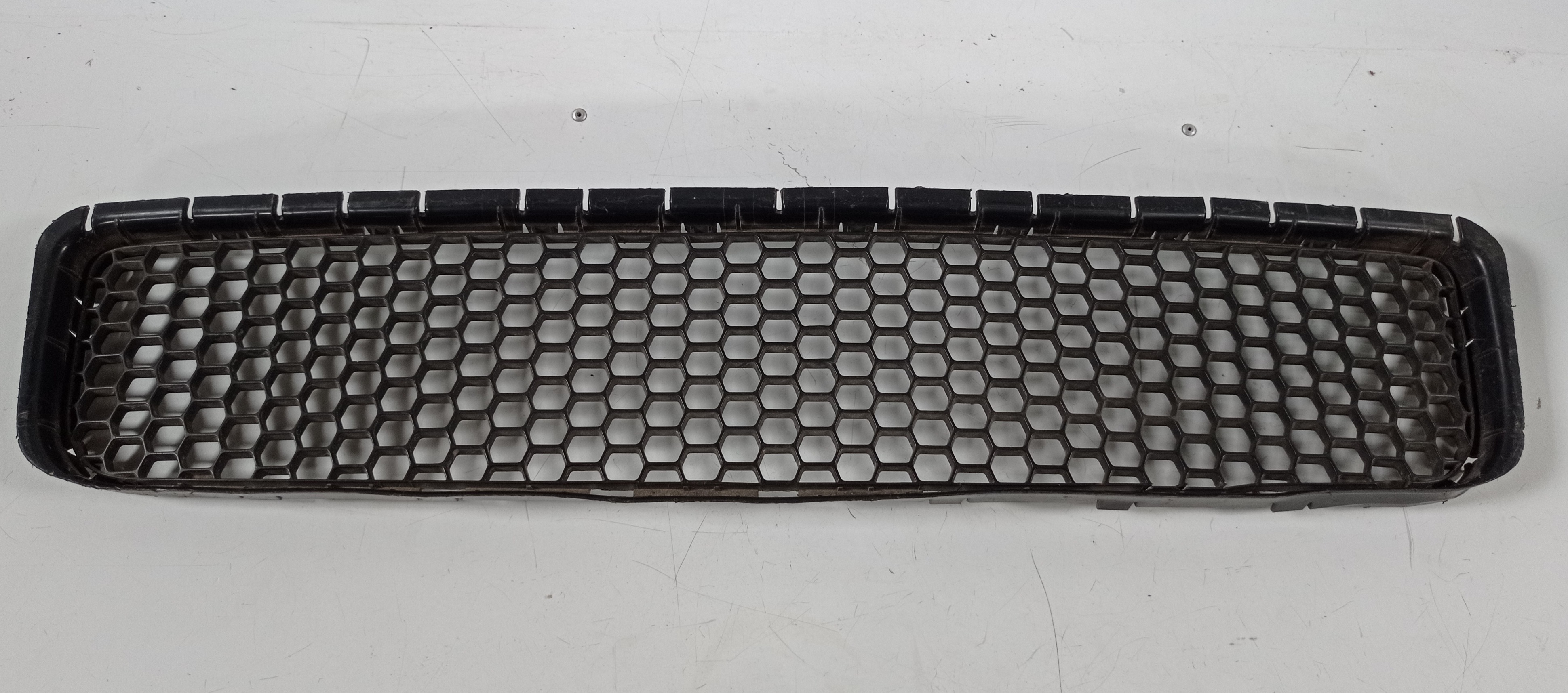 7l6853678 Grade Inferior Parachoque Vw Touareg 2006 A 2010 1