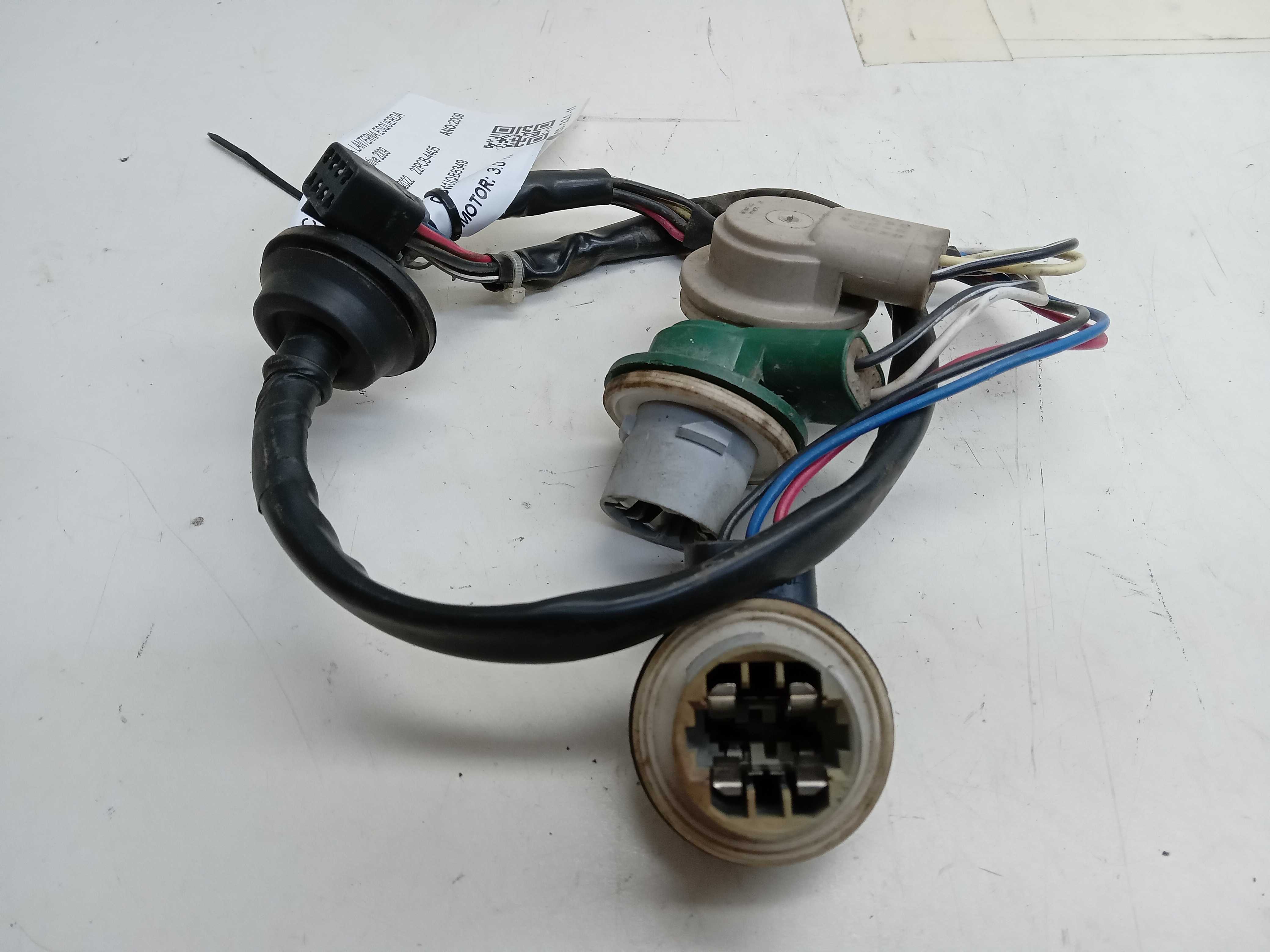 CIRCUITO DA LANTERNA ESQUERDA Chevrolet Captiva 2009