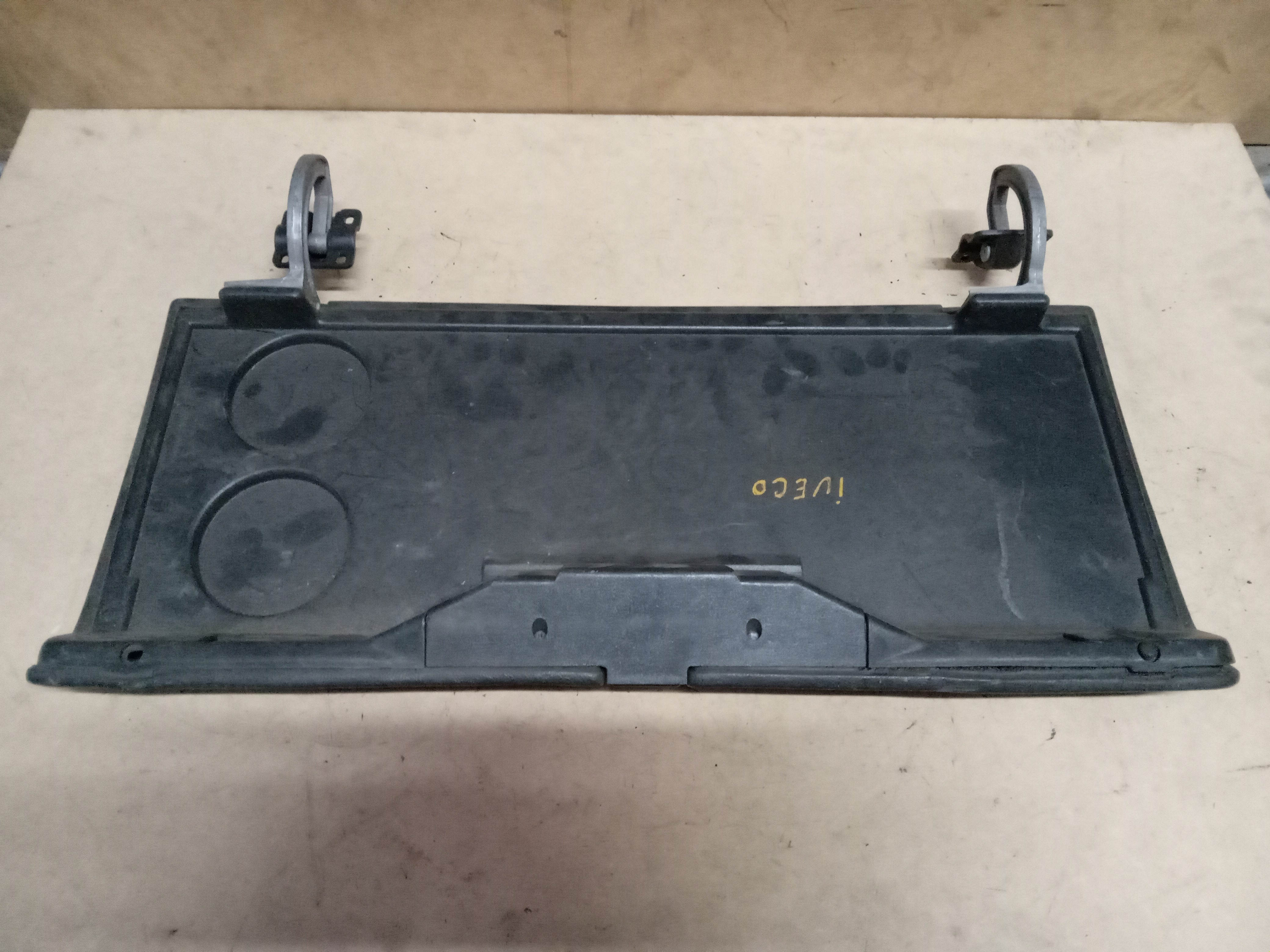 TAMPA PORTA LUVAS IVECO TECTOR 170E21 2015 1