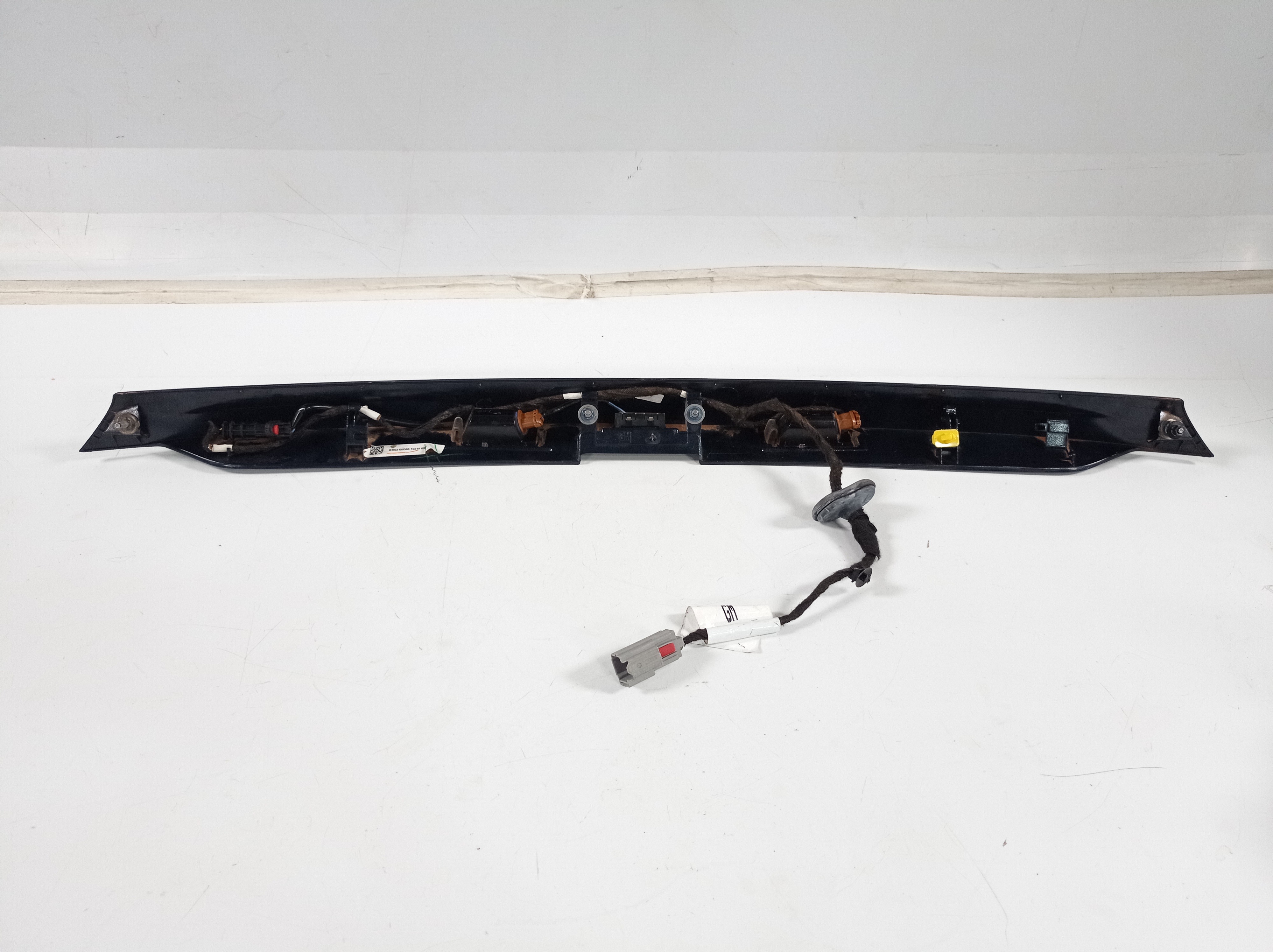 Moldura Tampa Traseira Gm Spin 2019 2020 Original 3