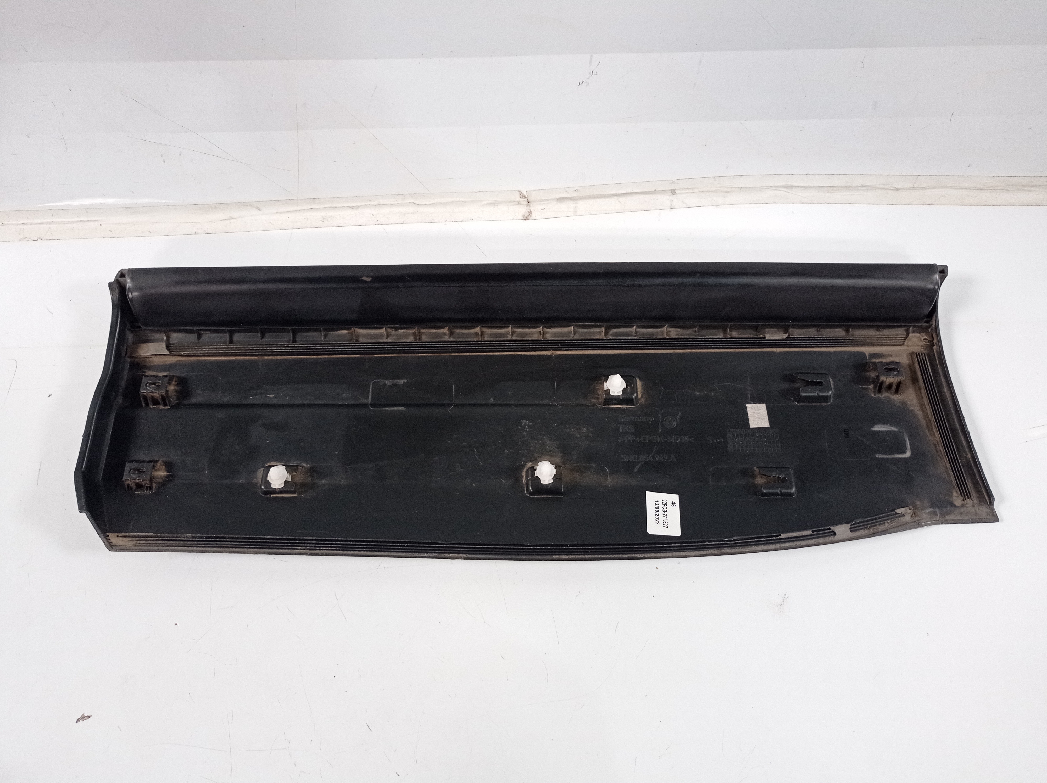 Friso Moldura Inferior Porta Traseira Esquerda Tiguan 2008 Preto 2
