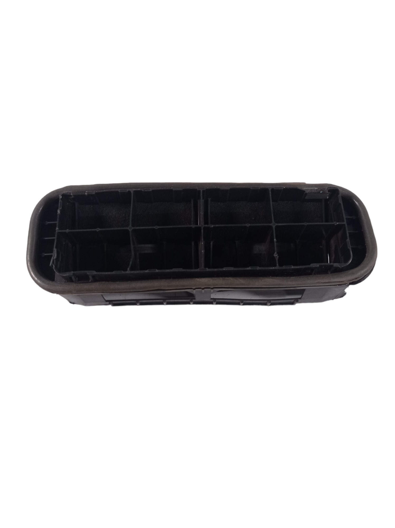 Difusor Saida Ar Carroceria Traseiro Nissan March 2018 2019 3