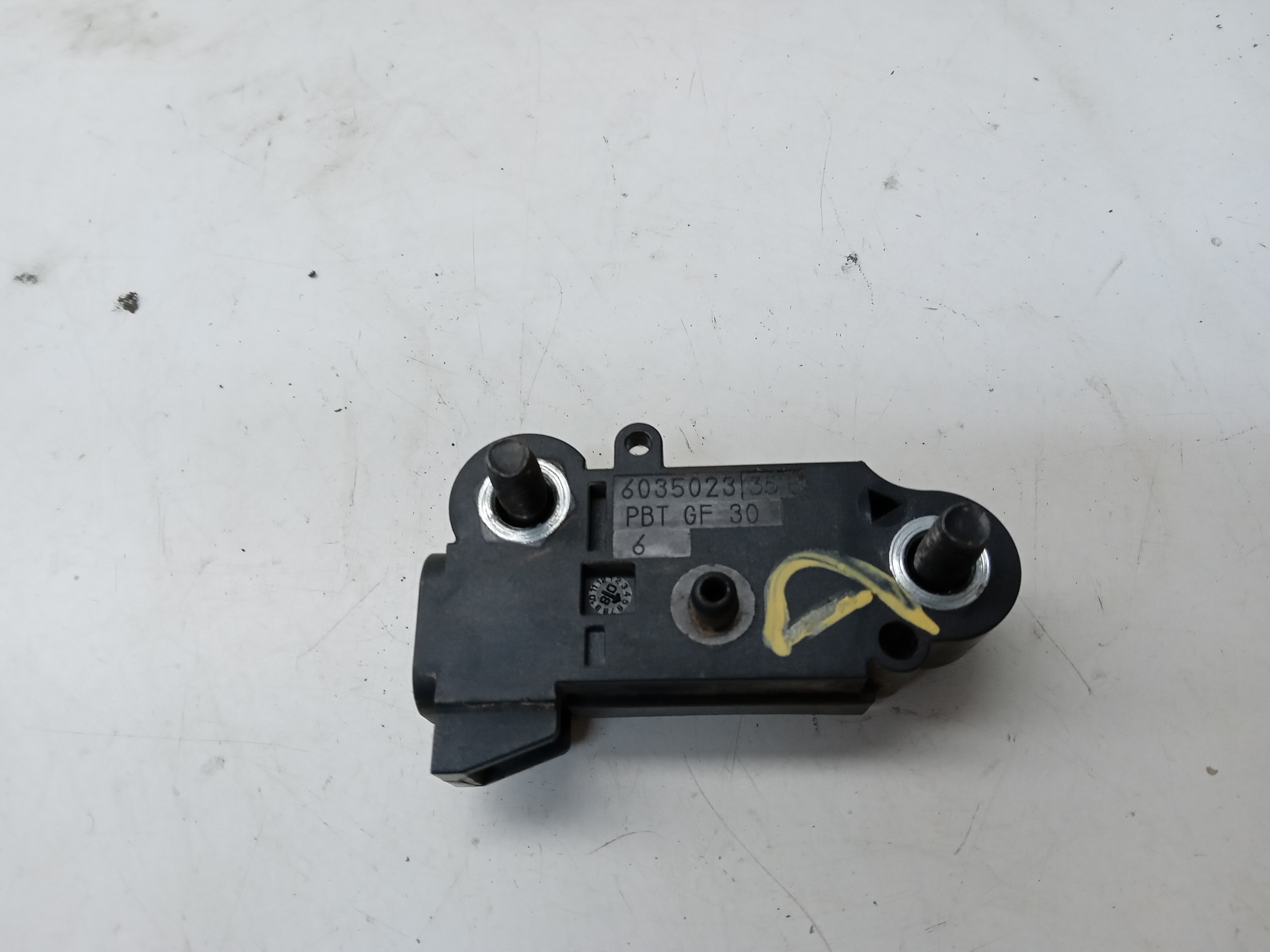 SENSOR DE AIRBAG LATERAL DIREITO Chevrolet Captiva 2009 2