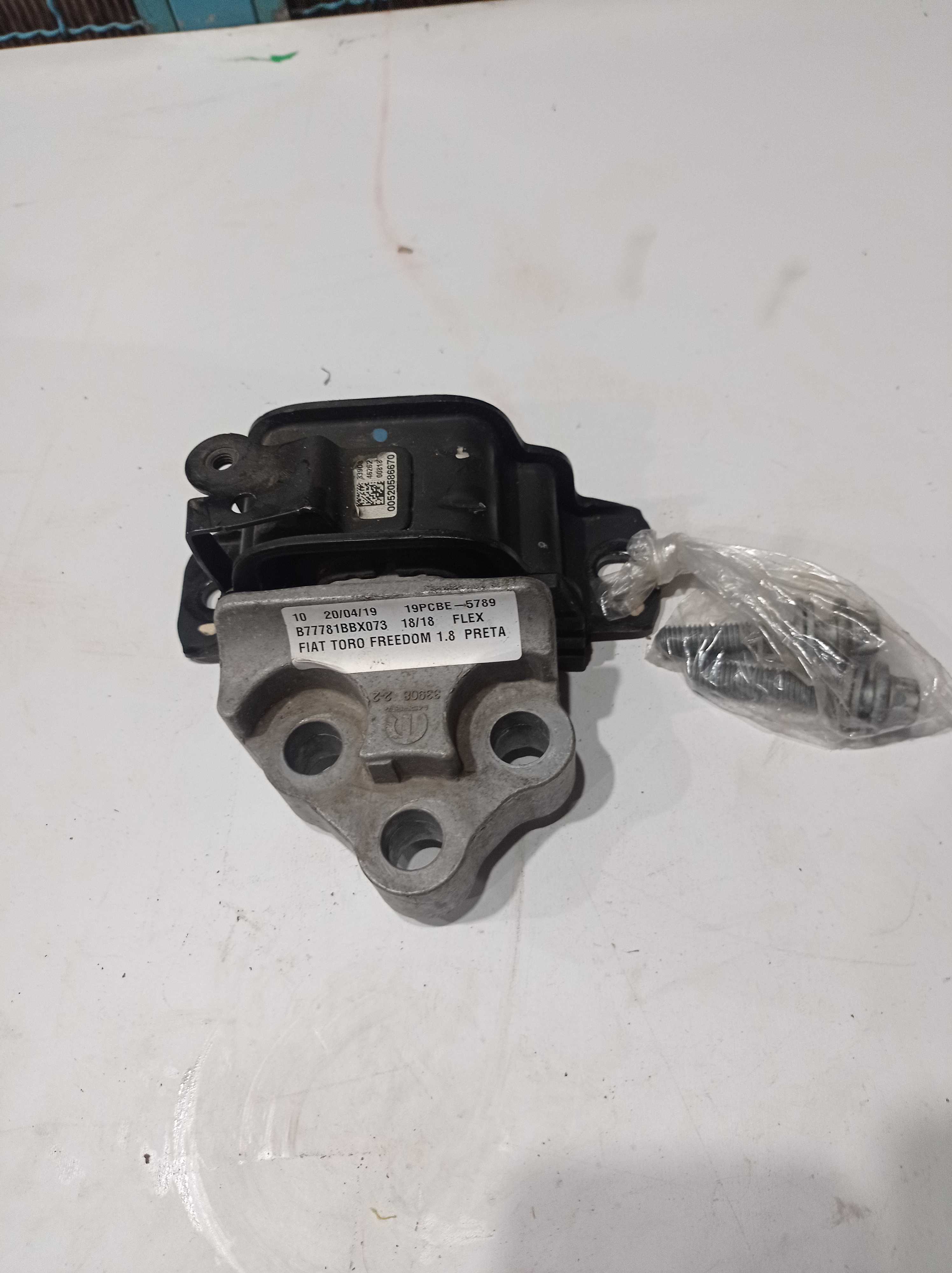 Coxim motor esquerdo Renegade Toro 2018 520686670 1