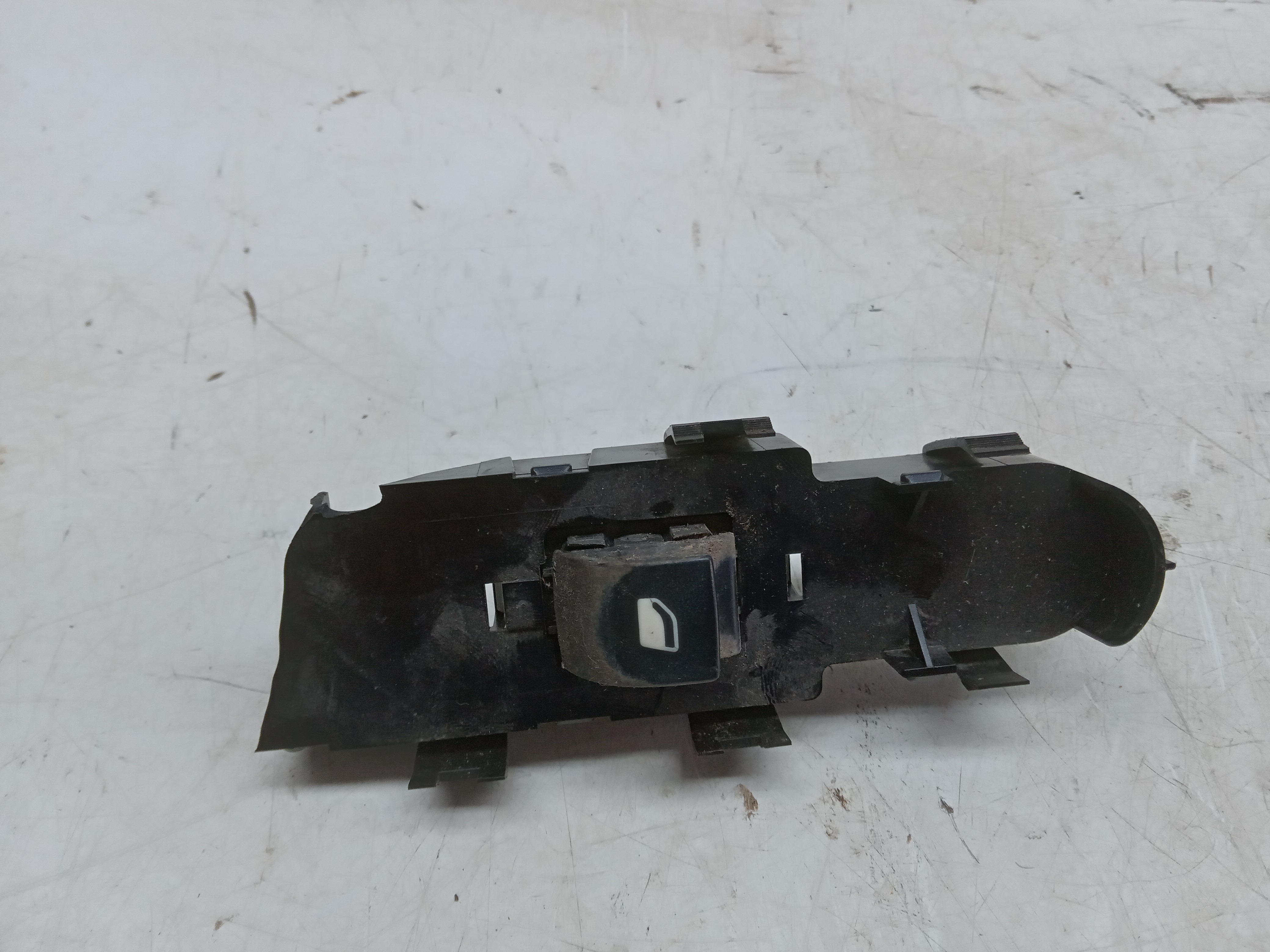 BOTÃO VIDRO ELÉTRICO PORTA DIANT LD Citroën C4 2010 1