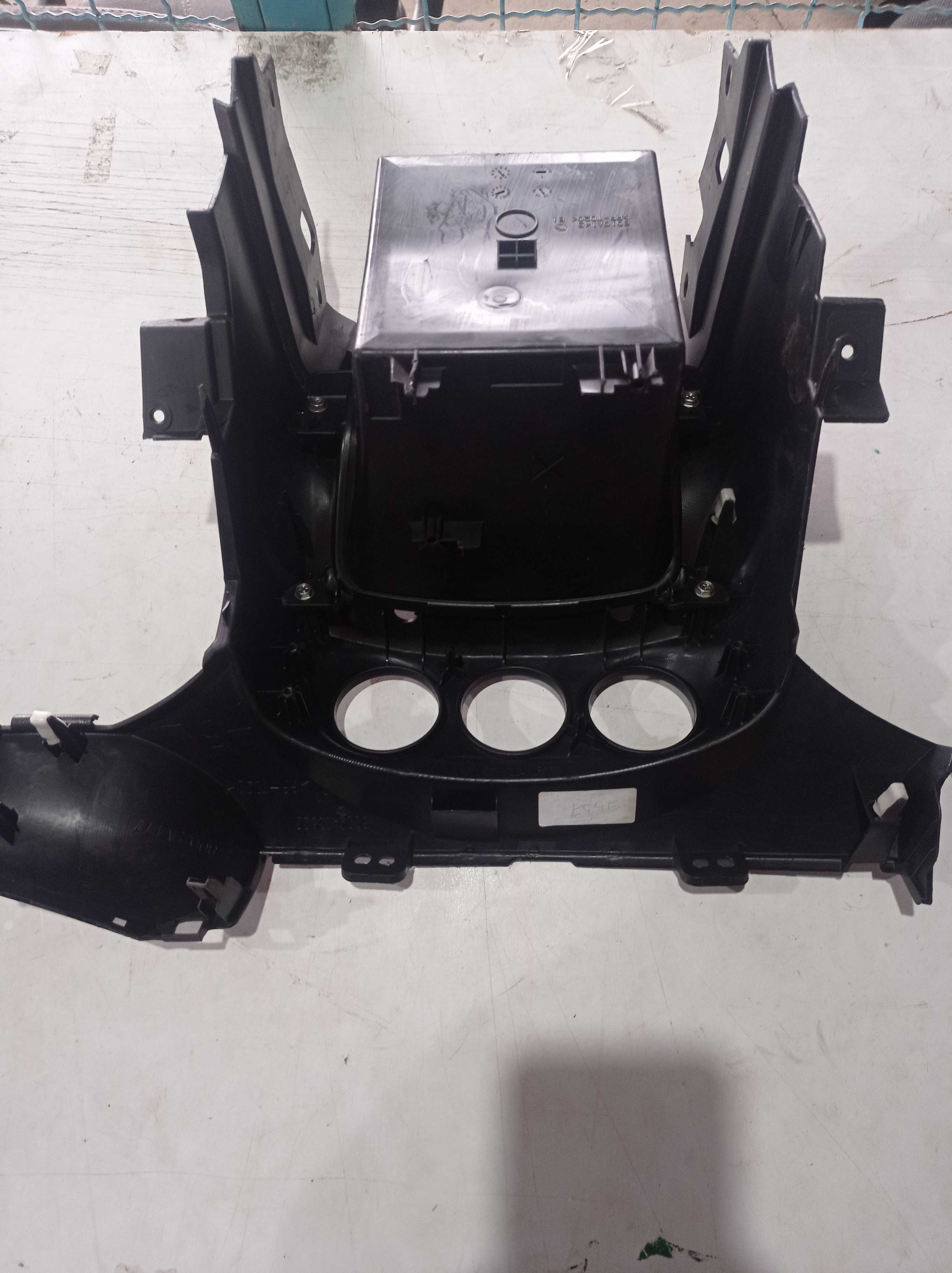 MOLDURA COMANDO AR MITSUBISHI OUTLANDER 2012 2
