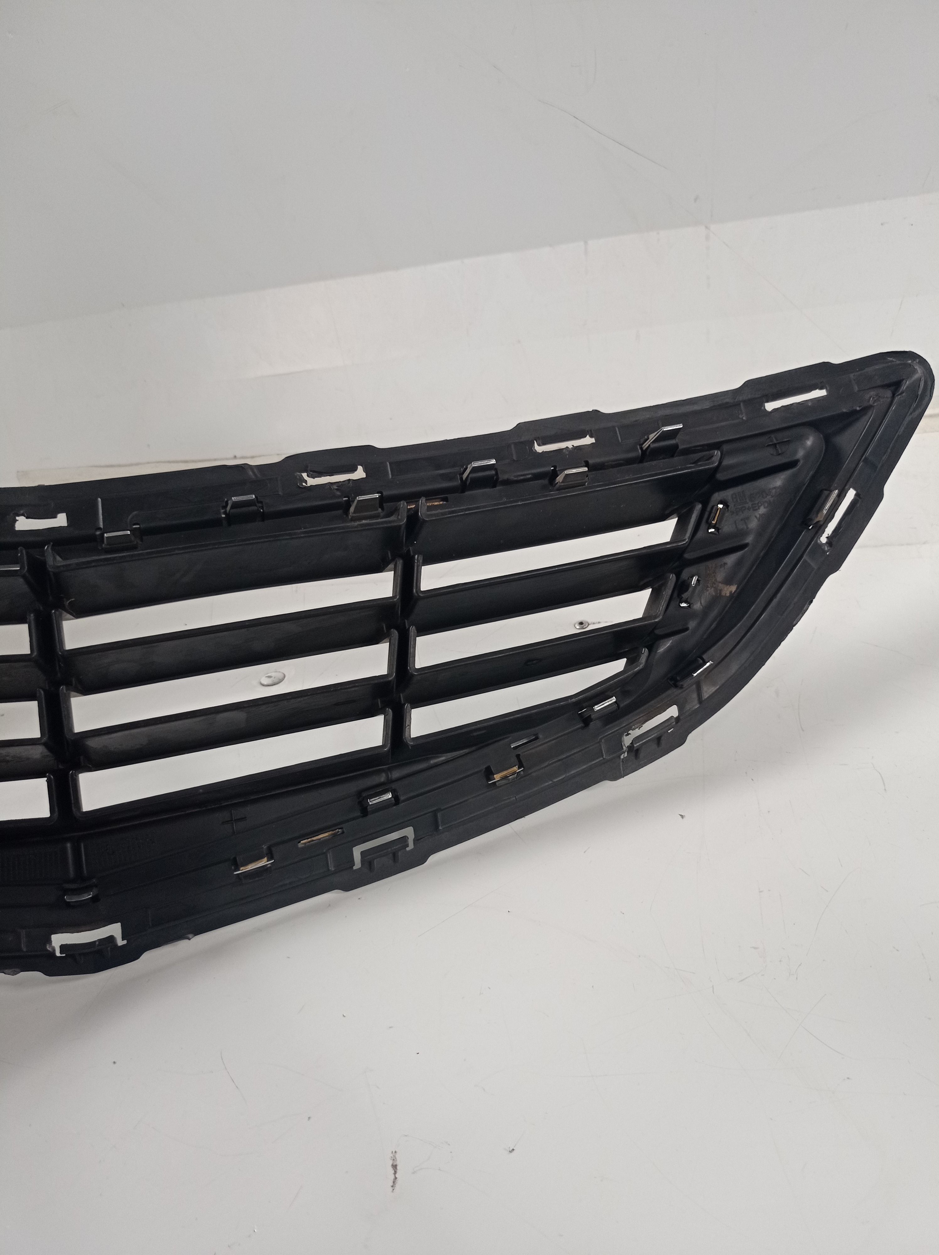 52047314 Grade Parachoque Dianteiro Chevrolet Onix 2012 2016 5