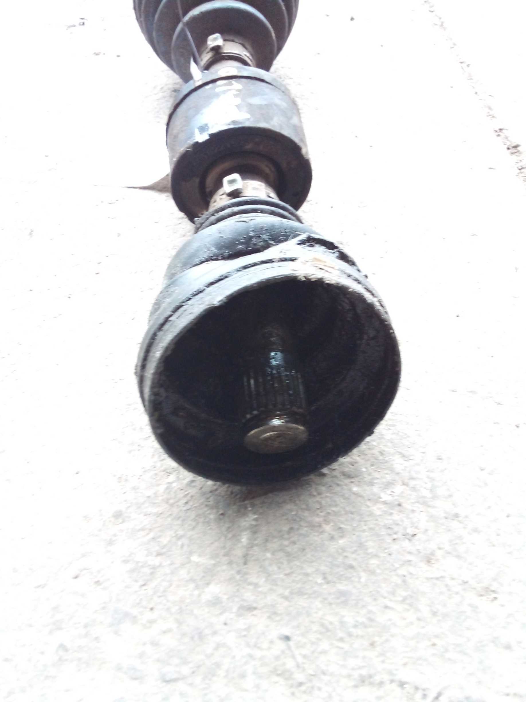 Semi-eixo Fiat Palio 1.8 lado esquerdo 3