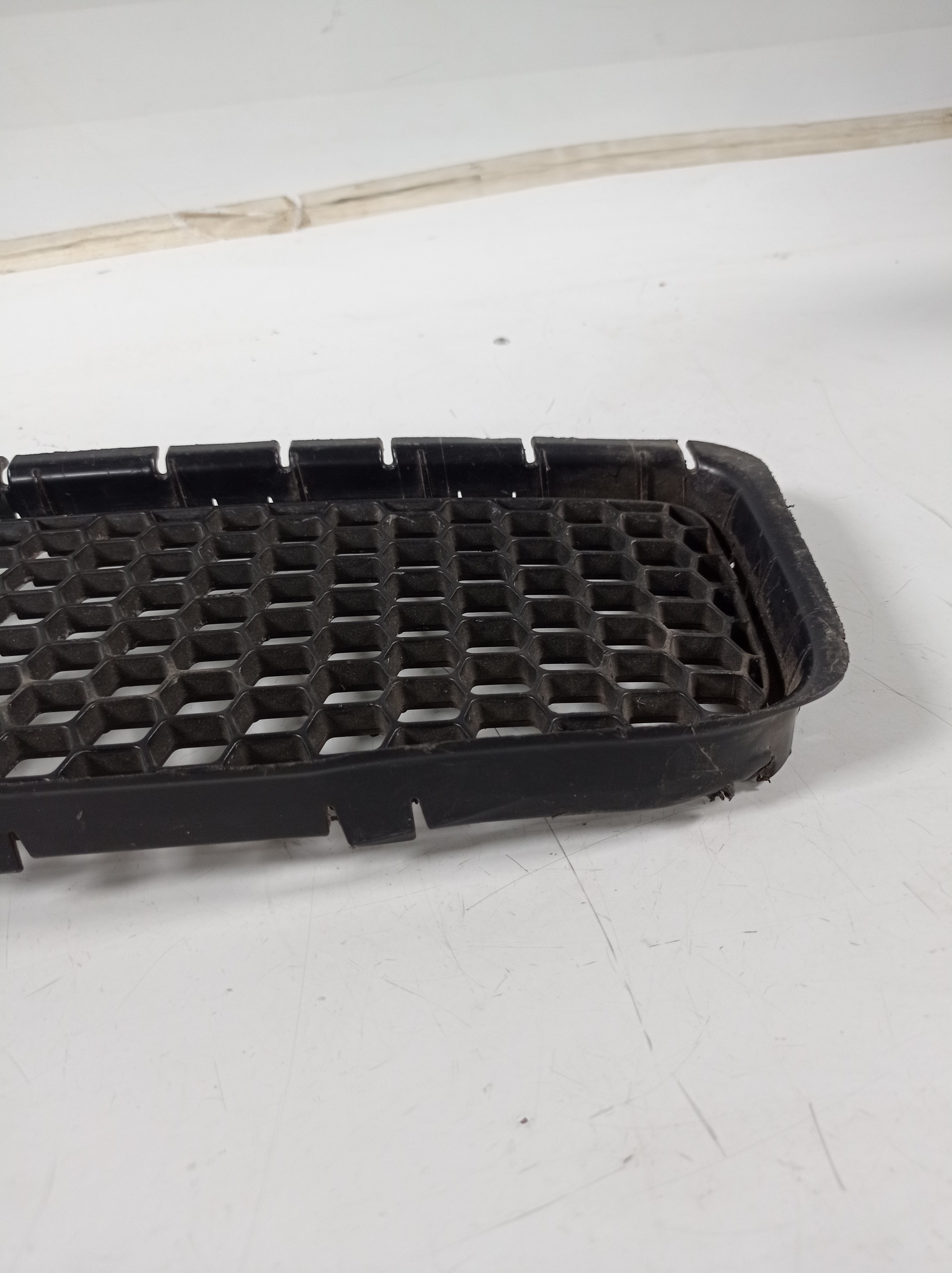7l6853678 Grade Inferior Parachoque Vw Touareg 2006 A 2010 2