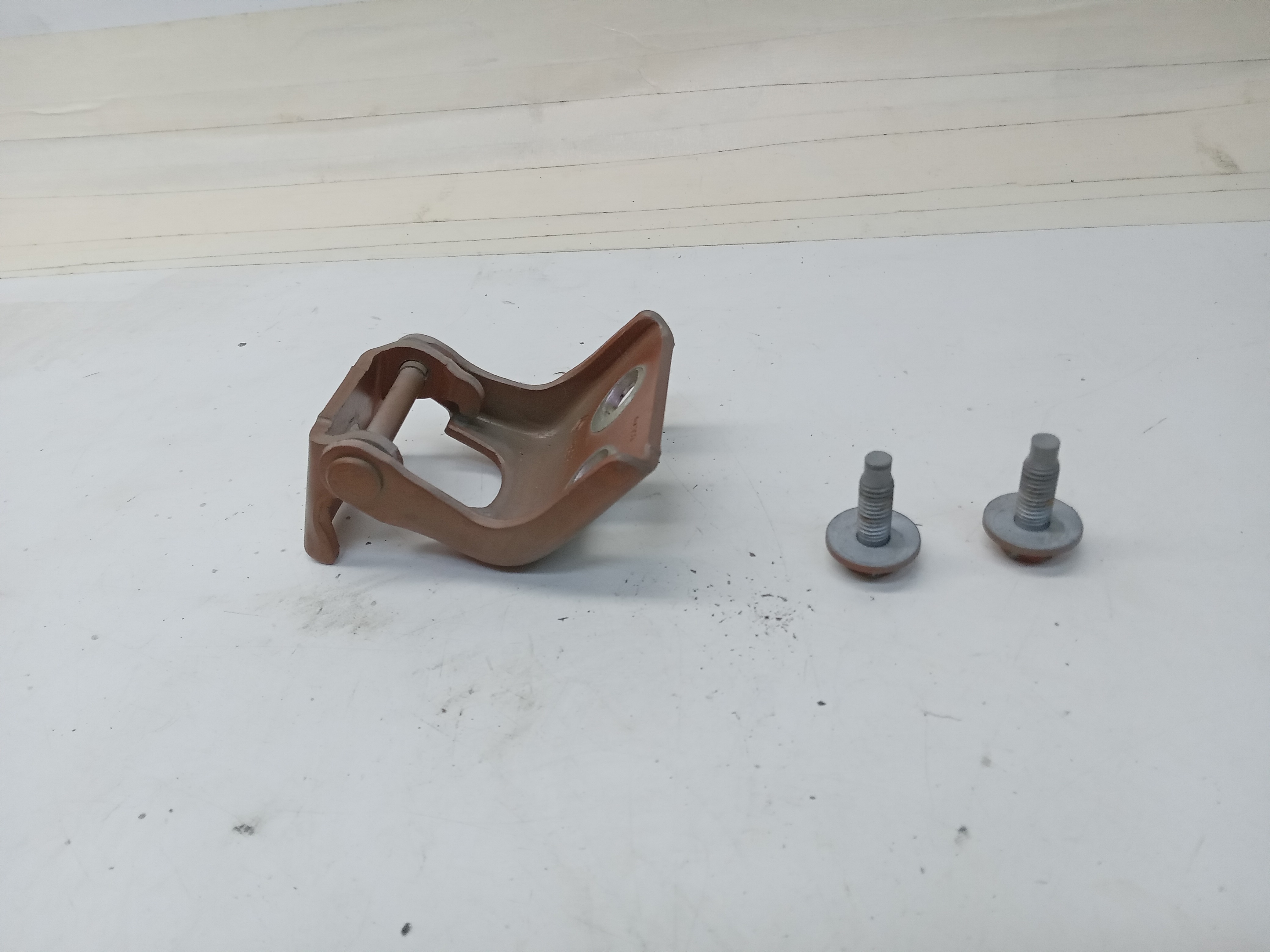 DOBRADIÇA SUPERIOR PORTA DIANTEIRA DIREITA Renault Kwid 2019 2