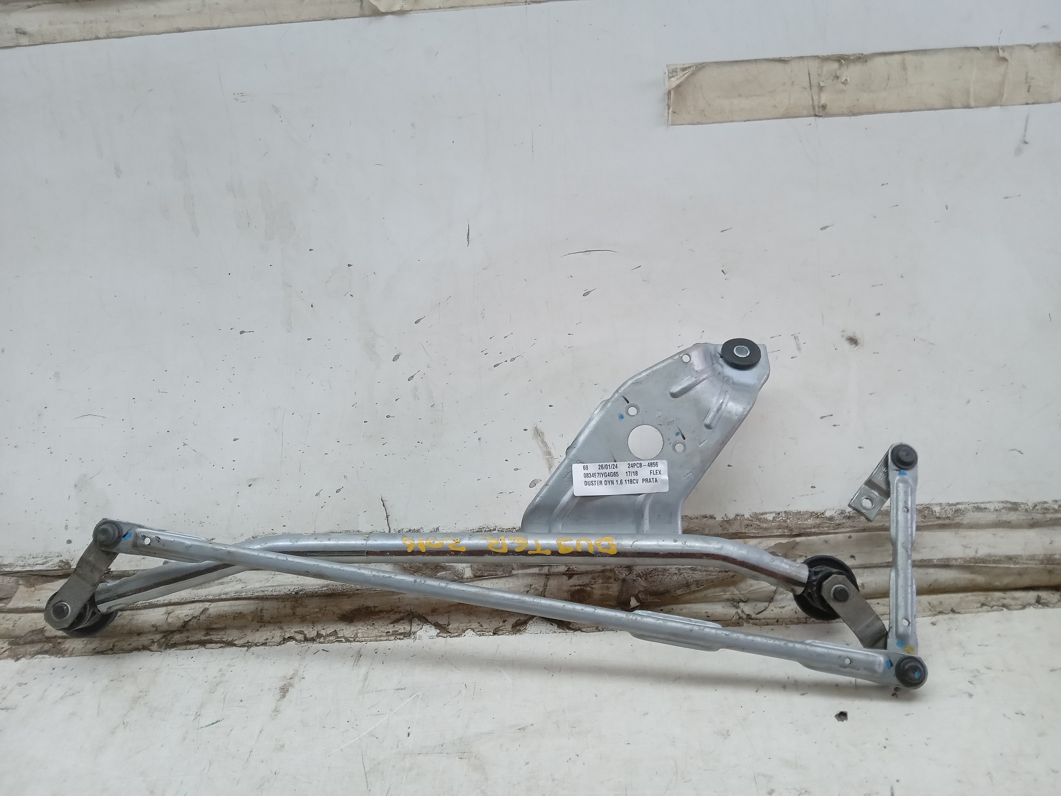 MAQUINA GALHADA LIMPADOR PARABRISA RENAULT DUSTER 2018 2
