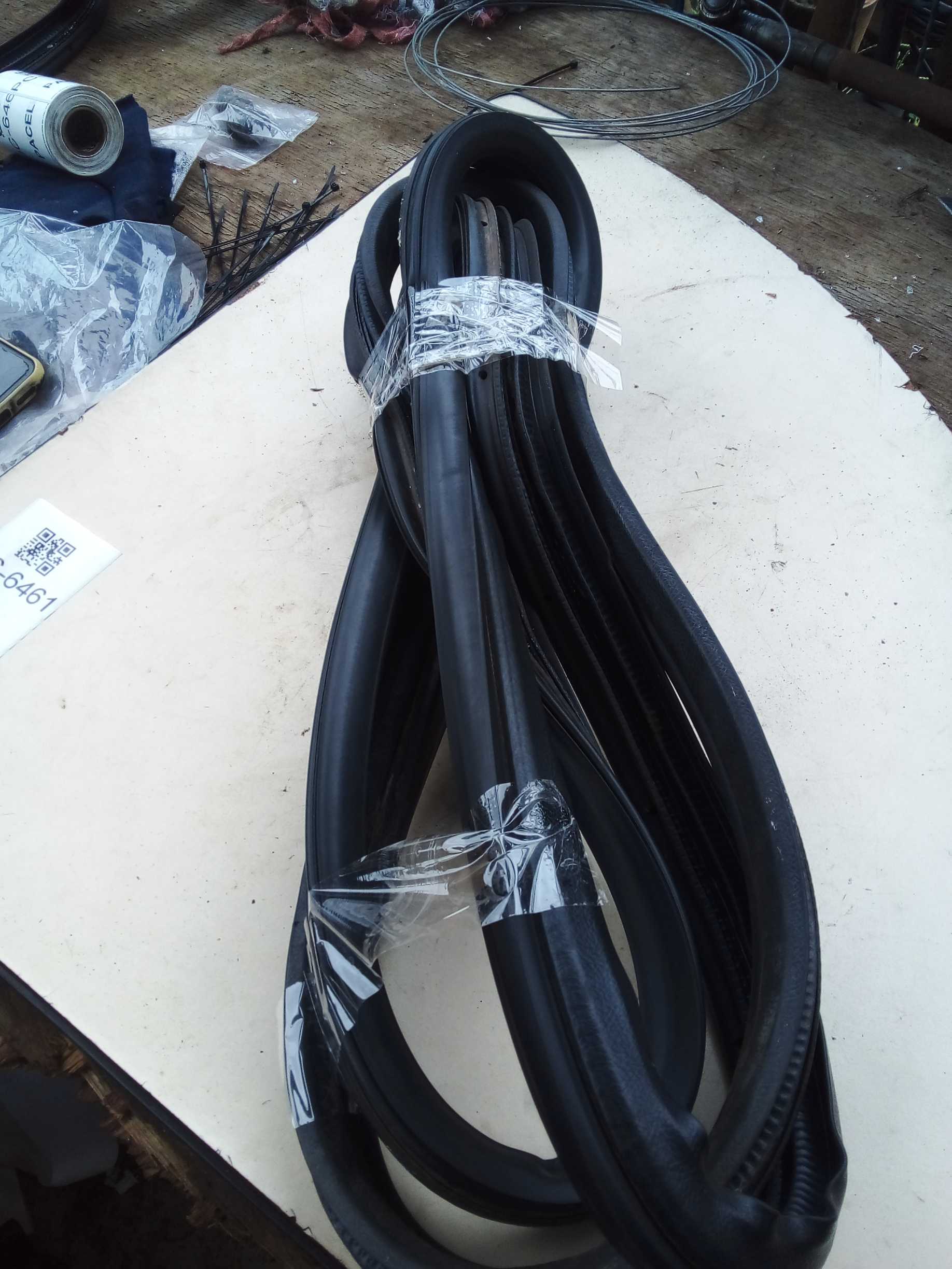BORRACHA PORTA DIANTEIRA ESQUERDA ETIOS 2018