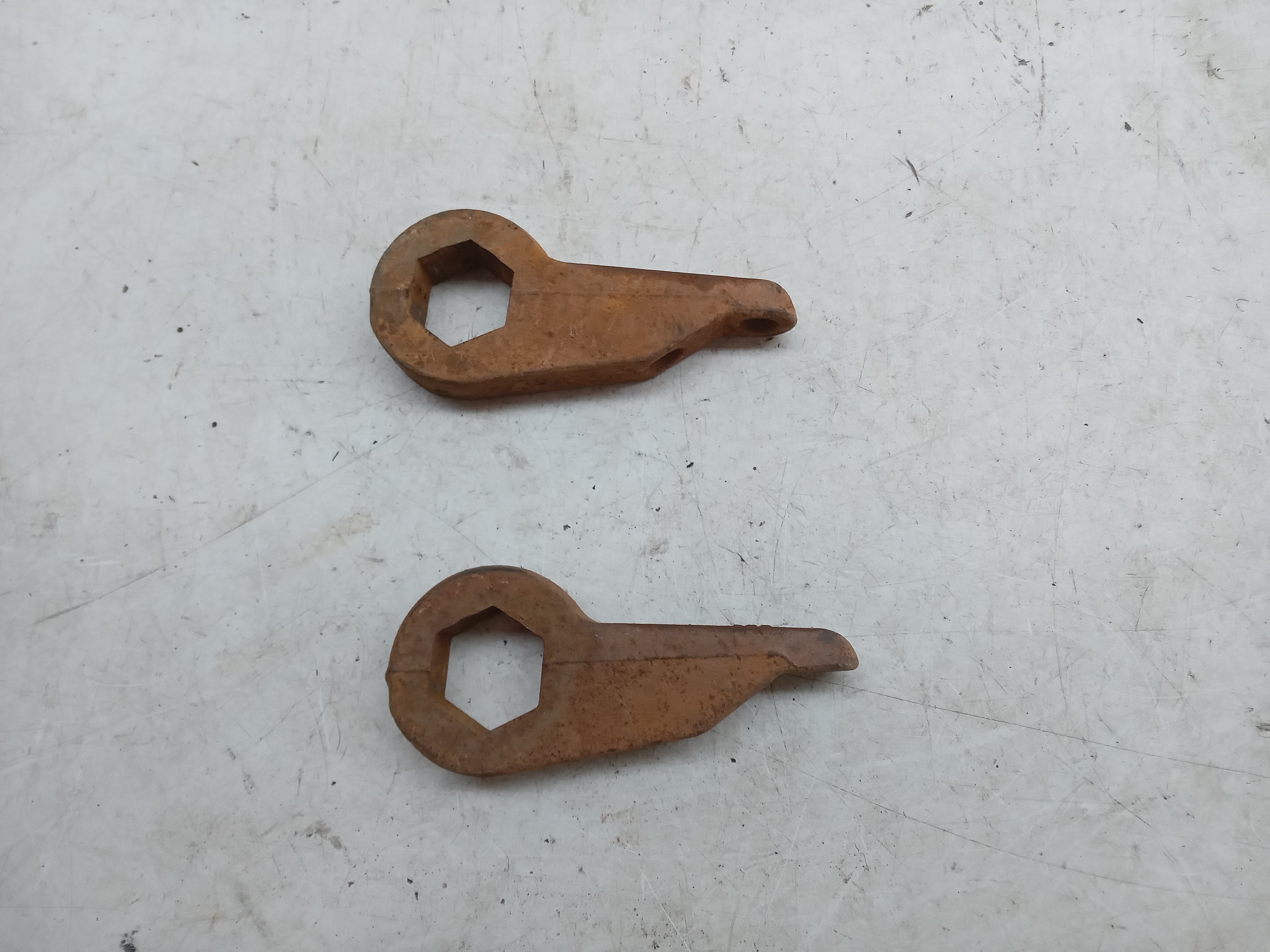 SUPORTE PONTA REGULAGEM BARRA TORÇÃO GM S10 2005