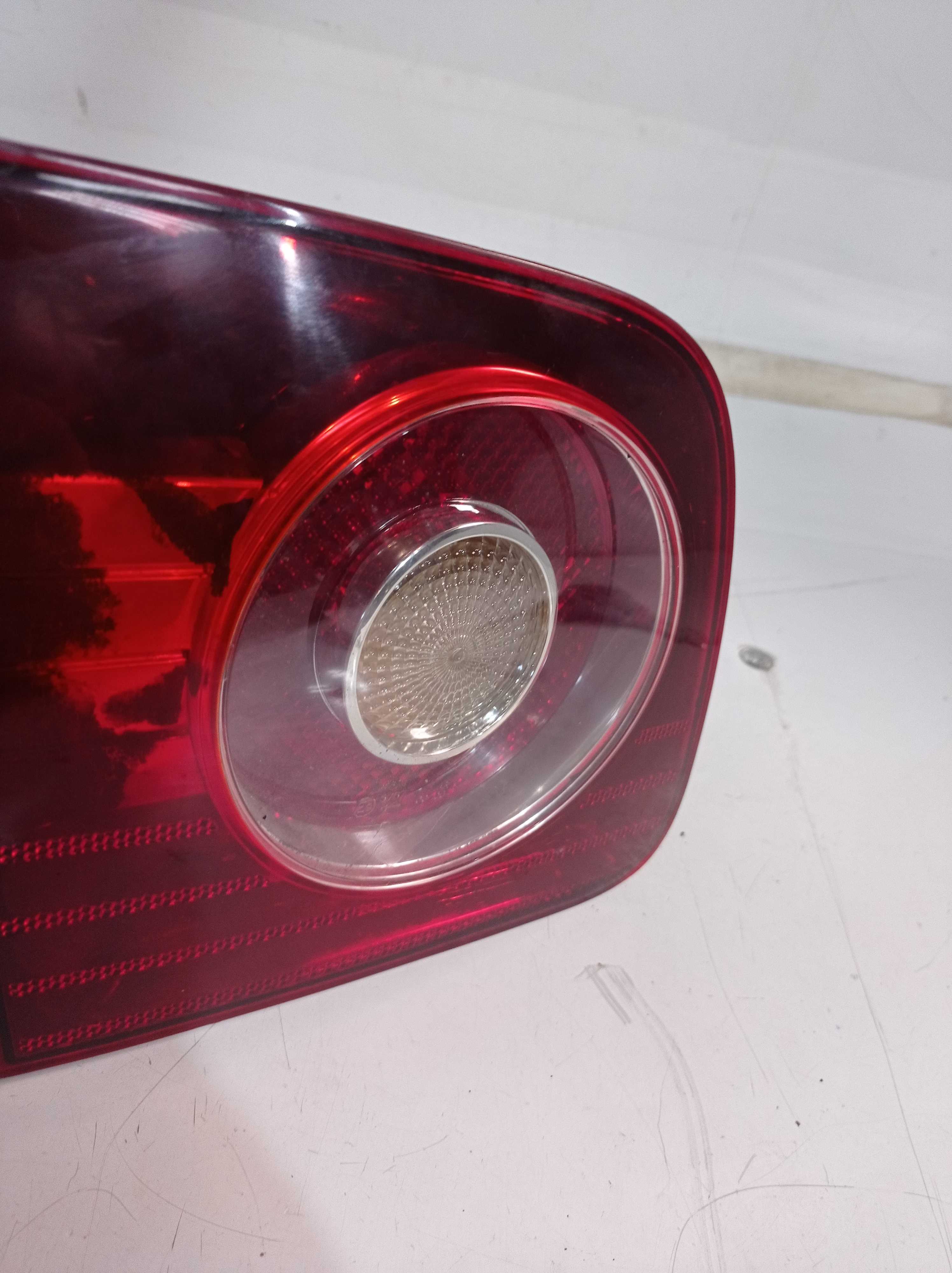 LANTERNAS TRASEIRA ESQUERDA VOLKSWAGEN POLO SEDAN 2010 2