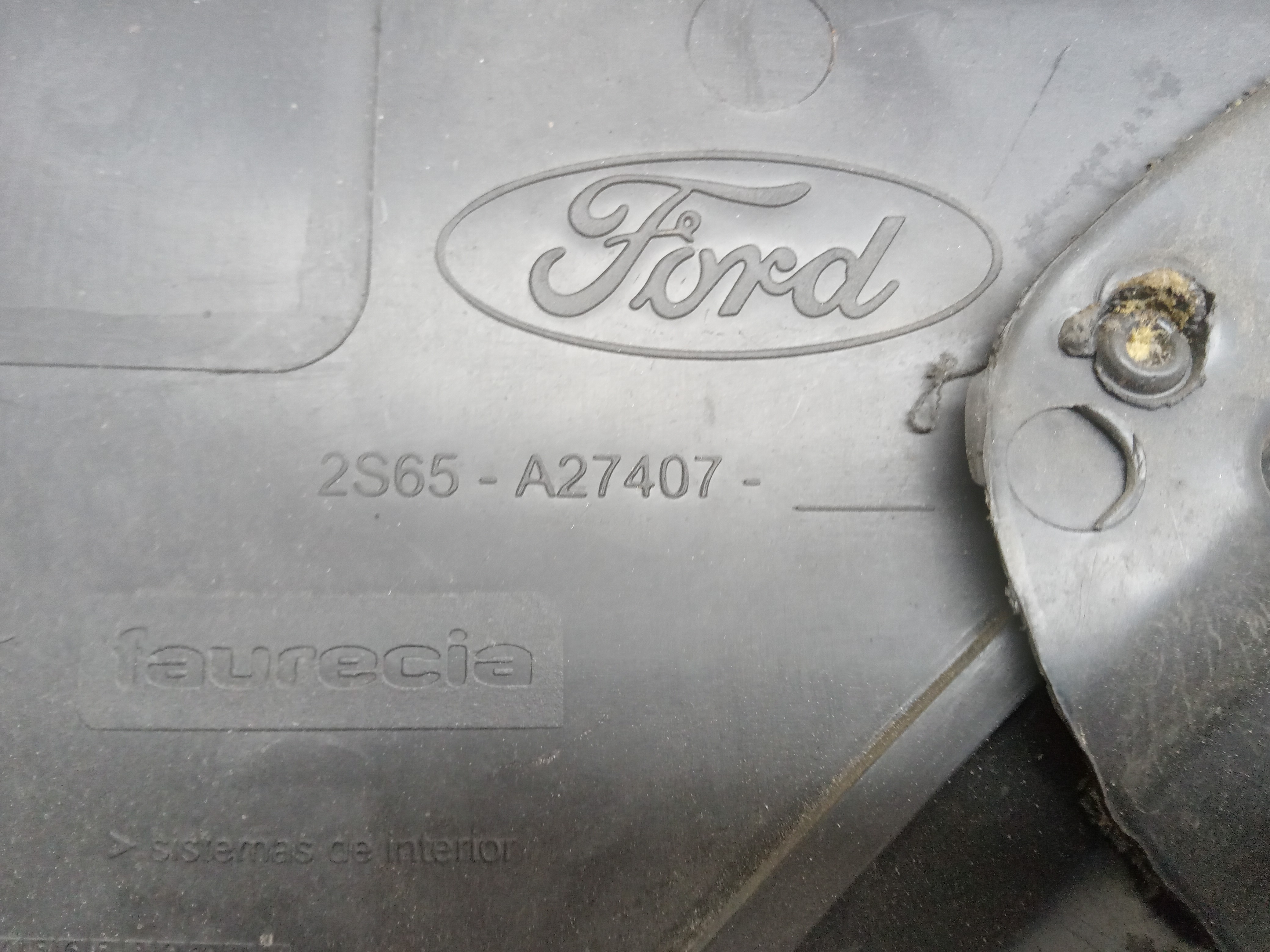 FORRO PORTA TRAS LE FORD FIESTA SEDAN 2013 3