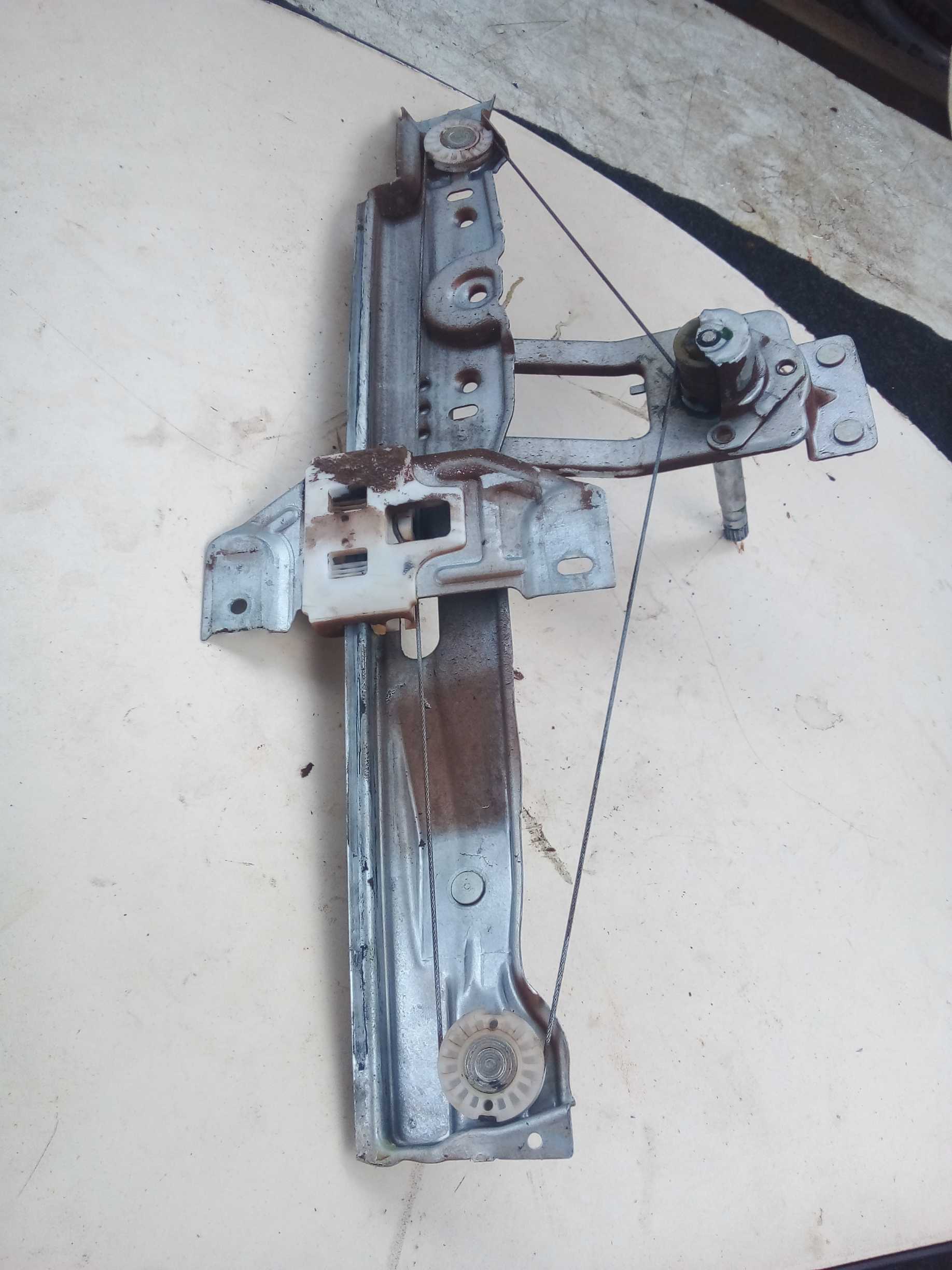 MAQUINA VIDRO MANUAL TRASEIRA ESQUERDA KA 2016 2