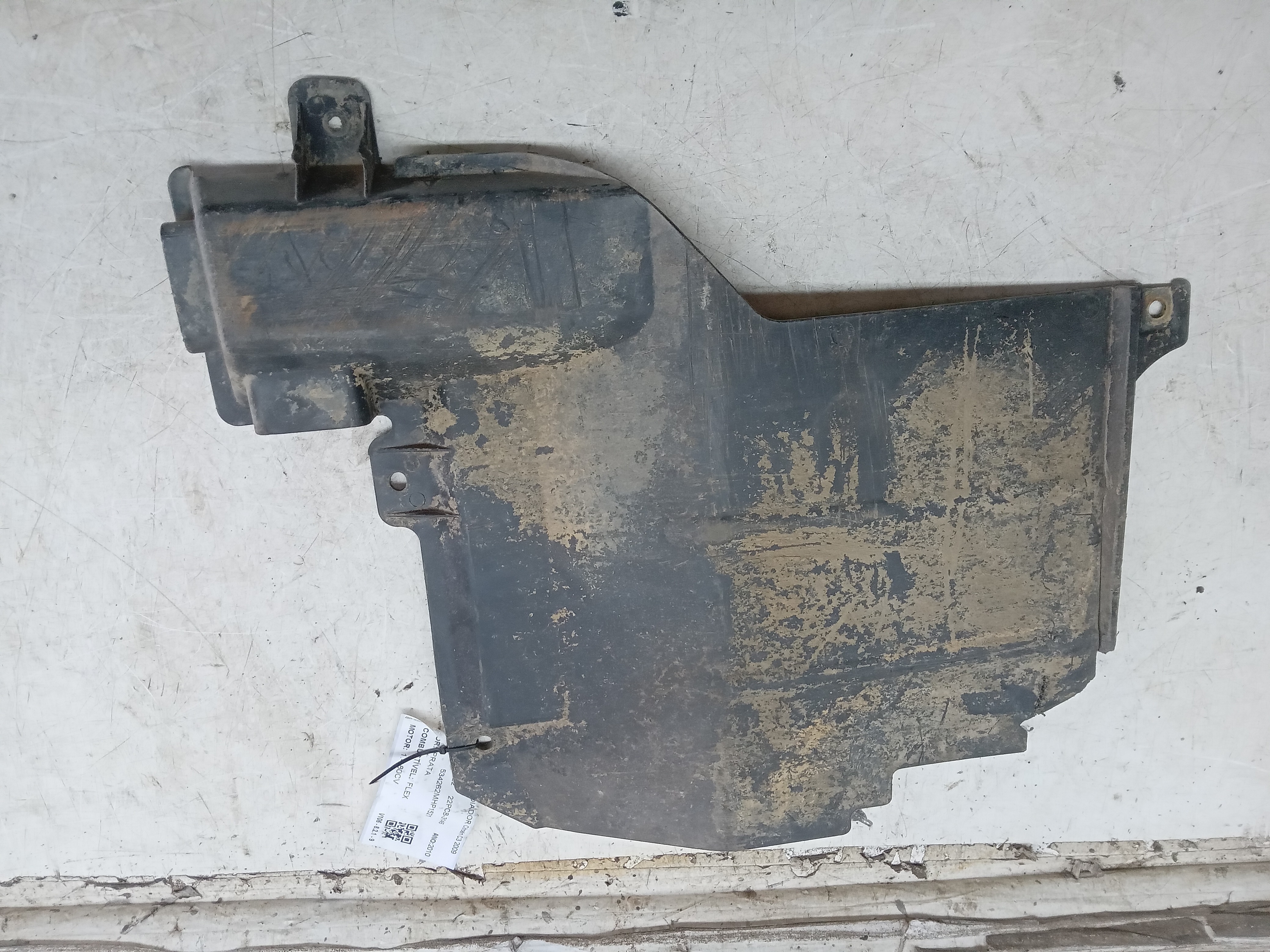CHAPA PROTETOR MANGUEIRA TANQUE COMBUSTÍVEL CITROEN C3 2009 2