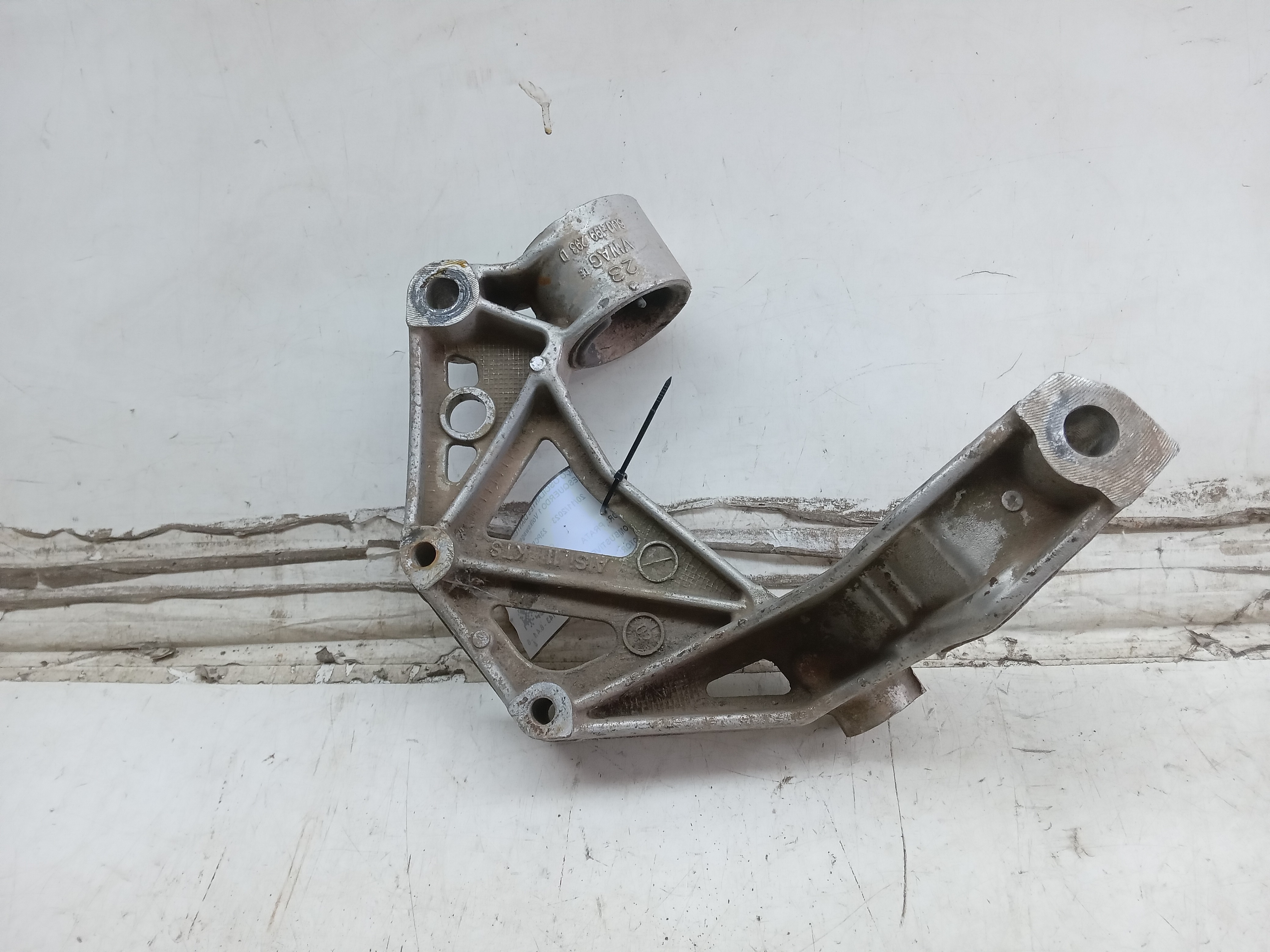 SUPORTE BANDEJA SUSPENSÃO LE VW POLO 2002 2