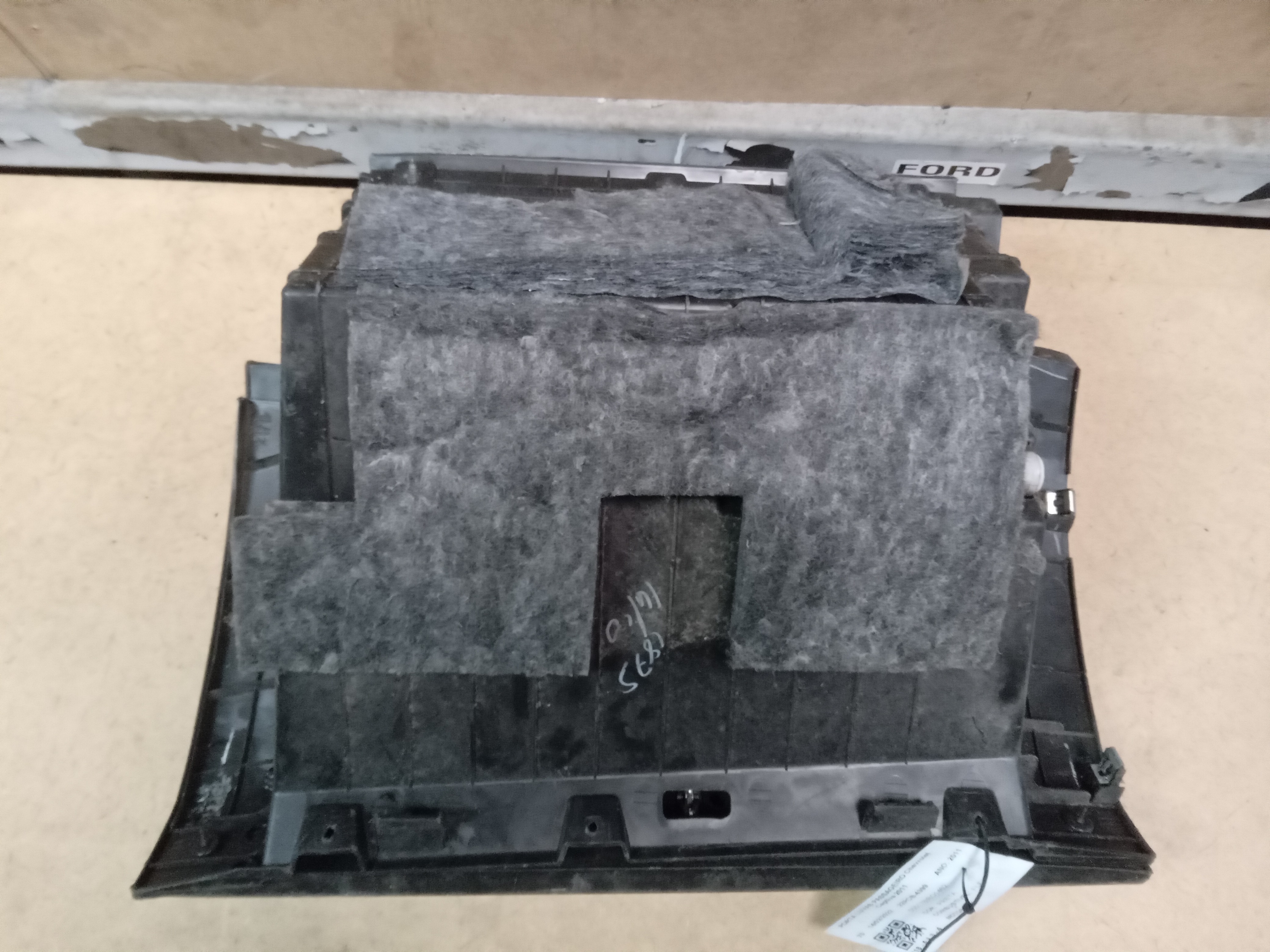 PORTA LUVAS GM Captiva 2011 2