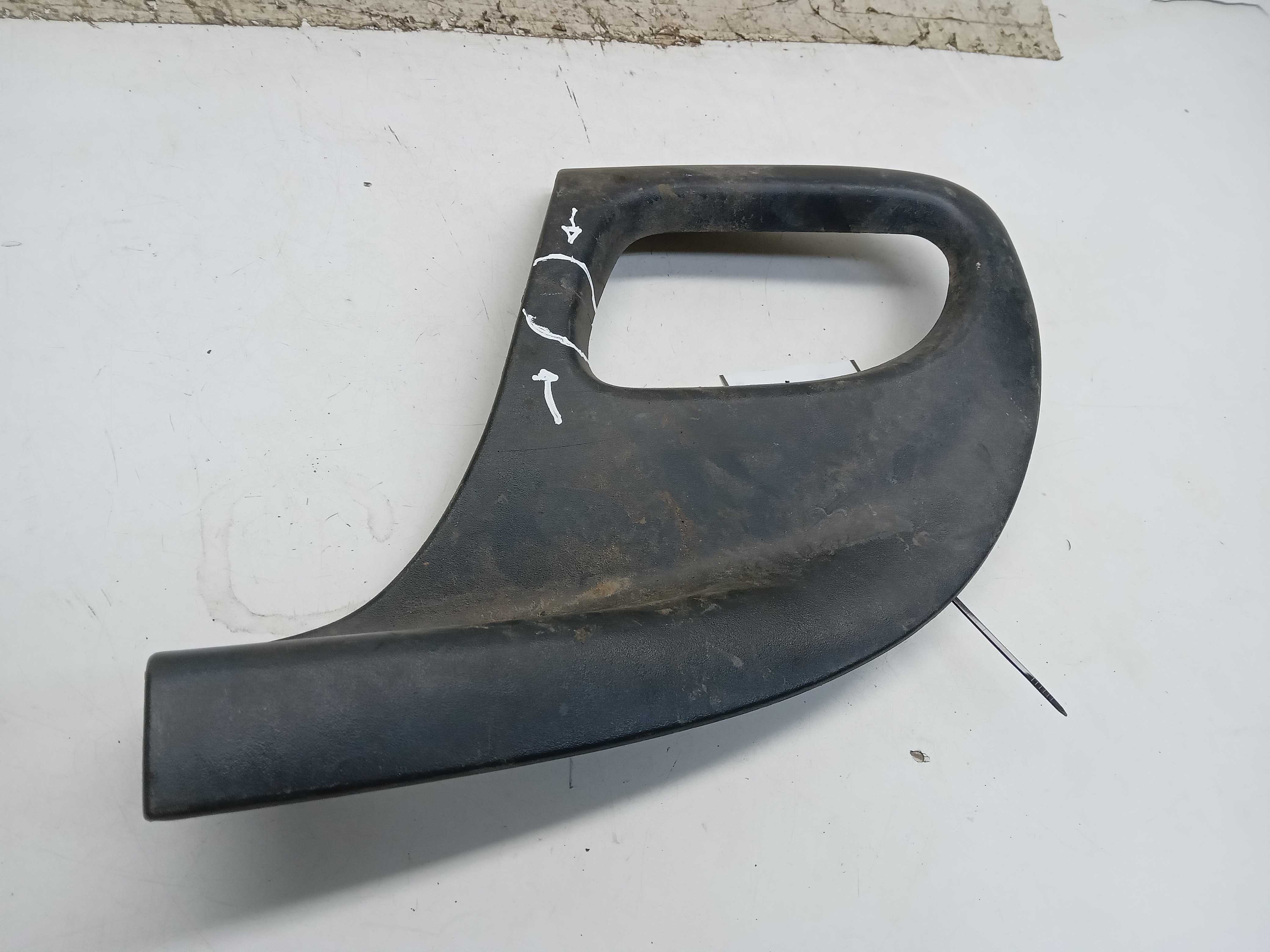 MOLDURA MAÇANETA PORTA TRASEIRA ESQUERDA FORD RANGER 2008 1