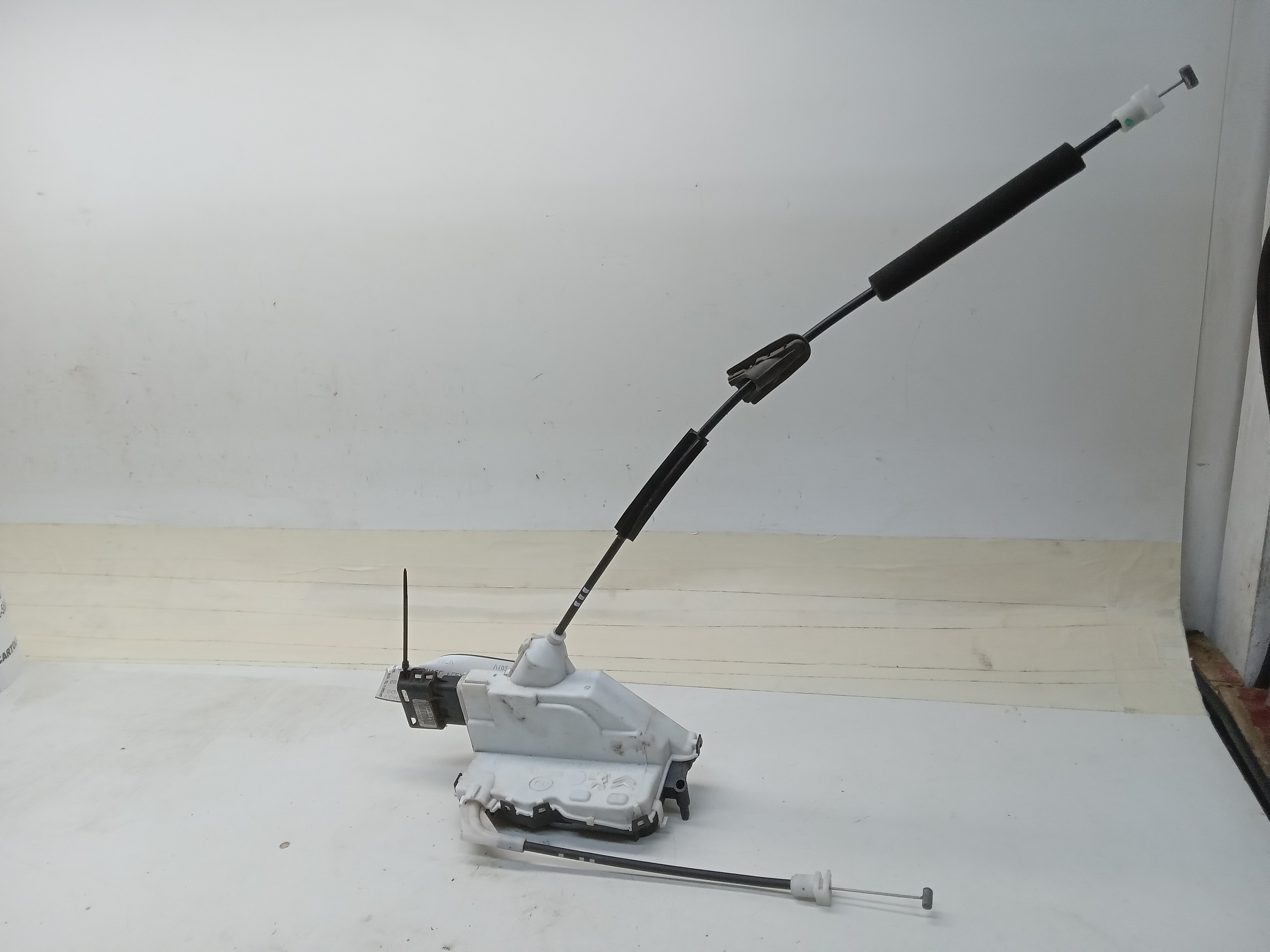 FECHADURA DA PORTA TRASEIRA ESQUERDA CITROEN C3 2016 1