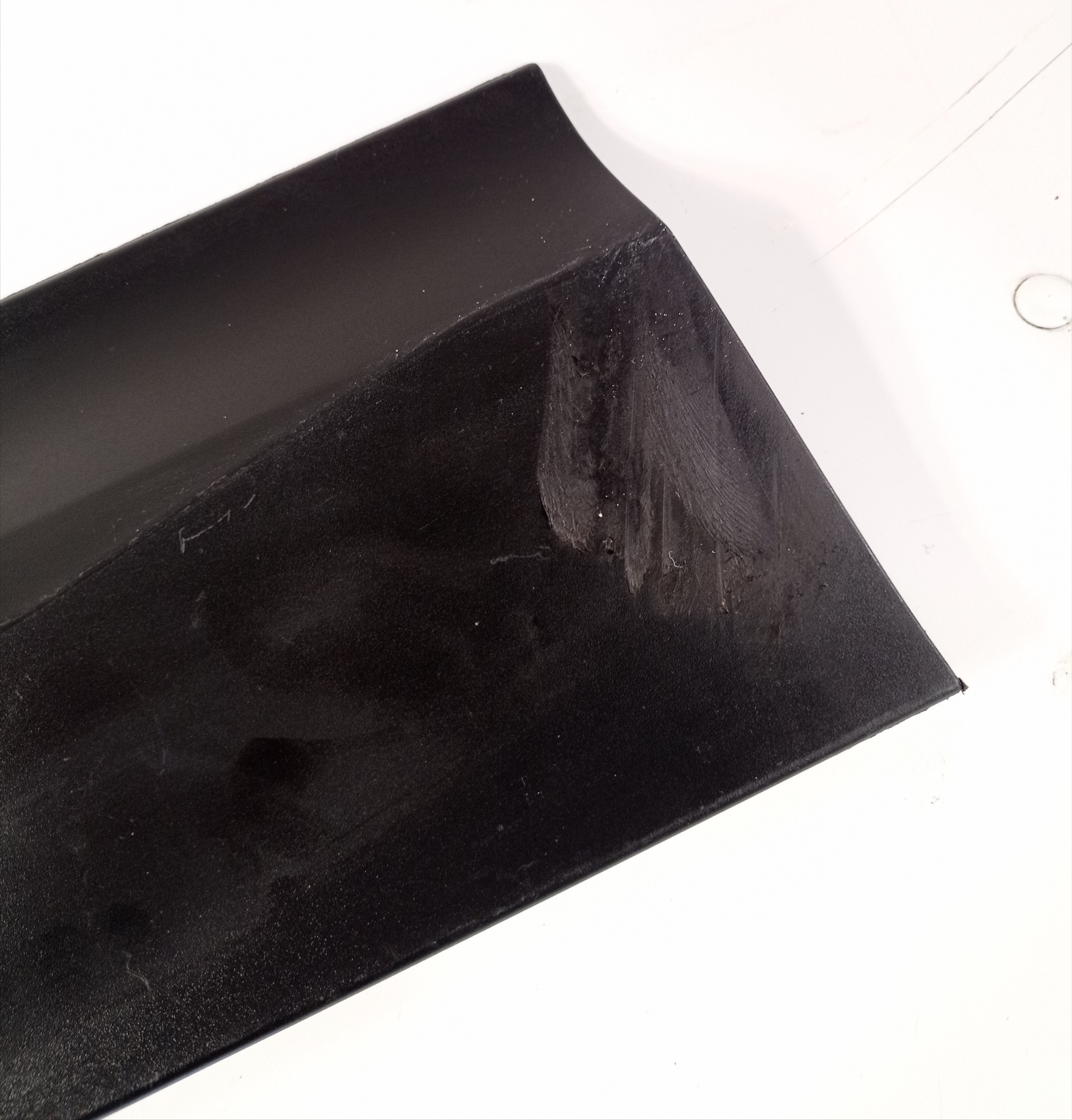Aplique Friso Porta Diant Esquerda Gm Tracker 2020 A 2021 5