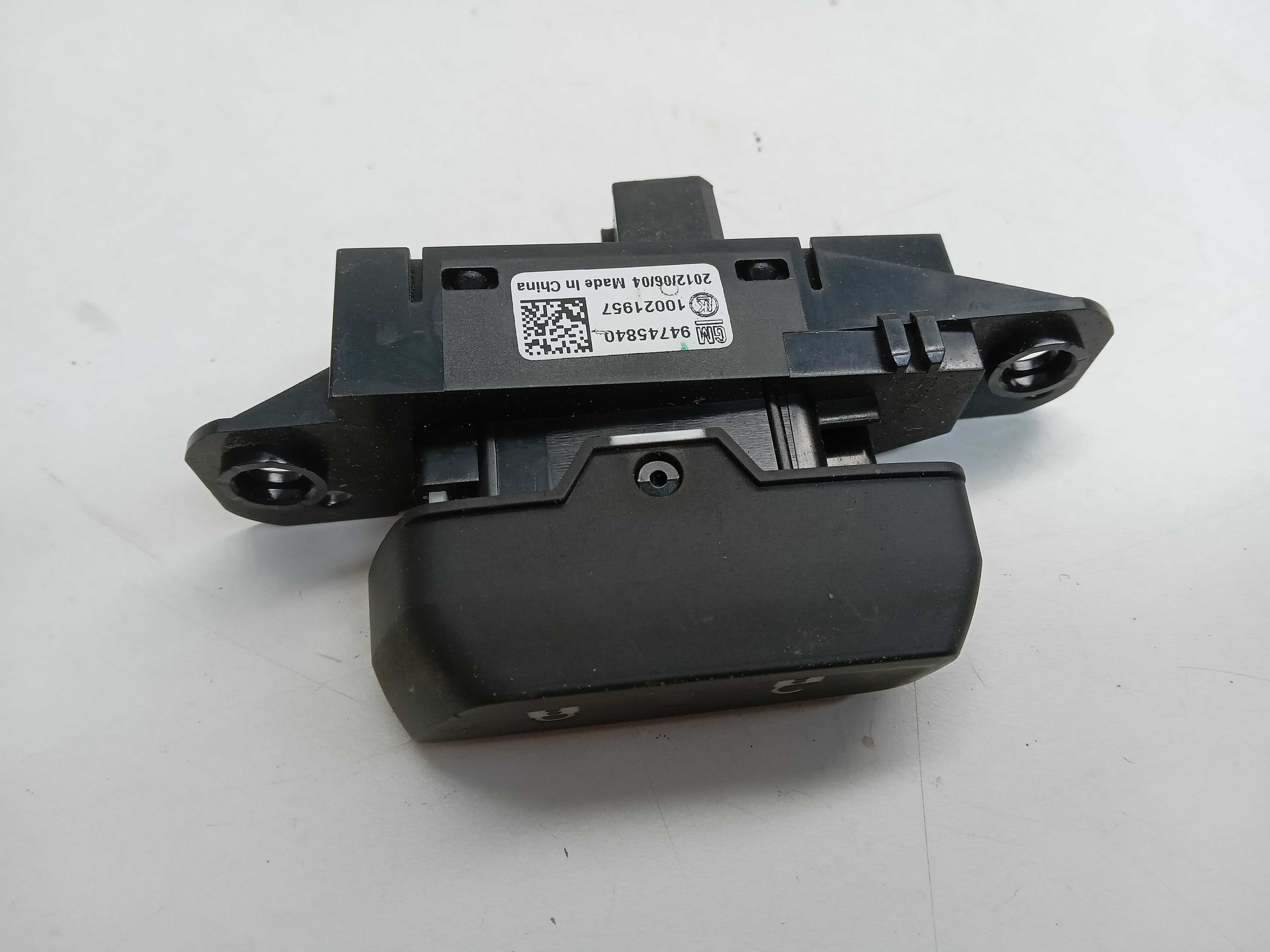 COMANDO BOTÃO TRAVAS CHEVROLET COBALT 2013 2