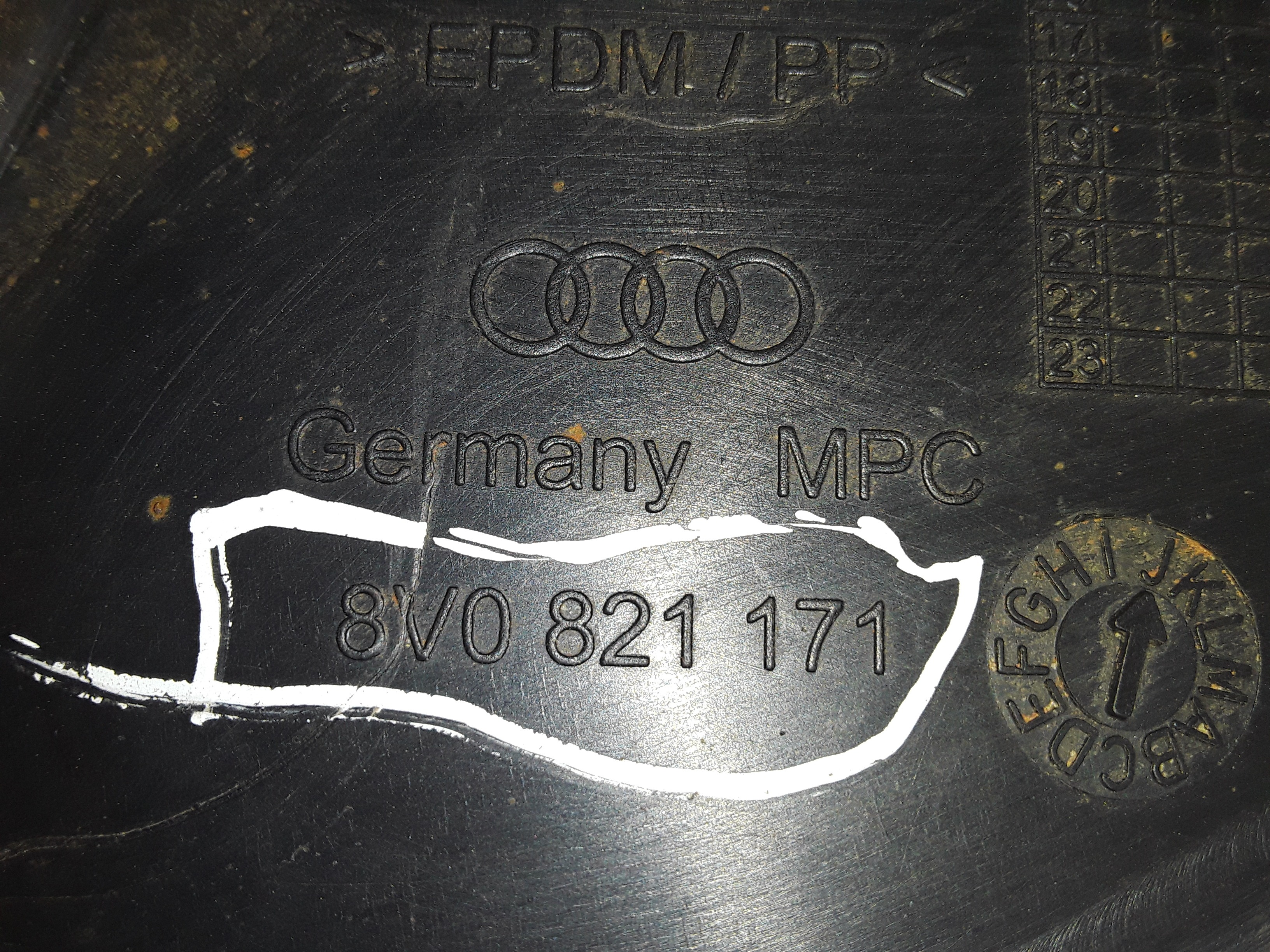 8v0821171 Parabarro Dianteiro LE Audi A3 2012 P RECUPERAR 10