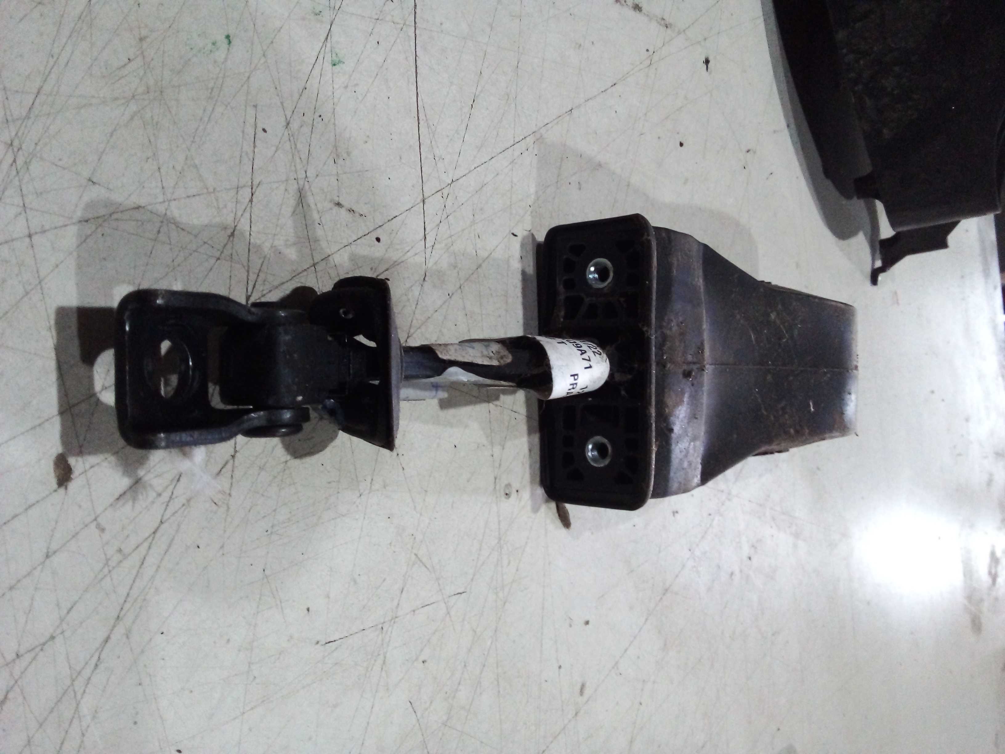 LIMITADOR PORTA TRÁS ESQUERDA JETTA 2013  5c5839267 2