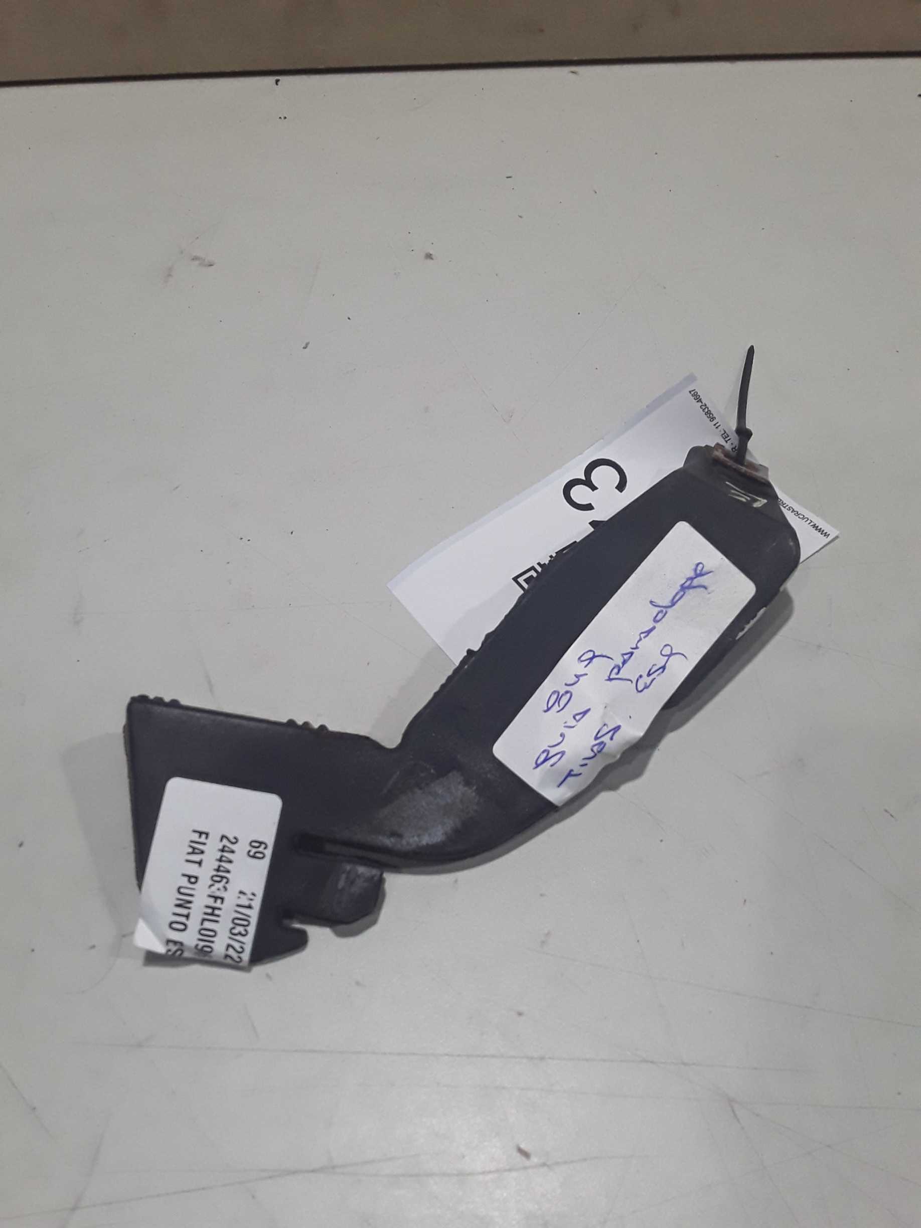 51883819 GUIA PARACHOQUE TRAS ESQ FIAT PUNTO ESSENCE 2013 1