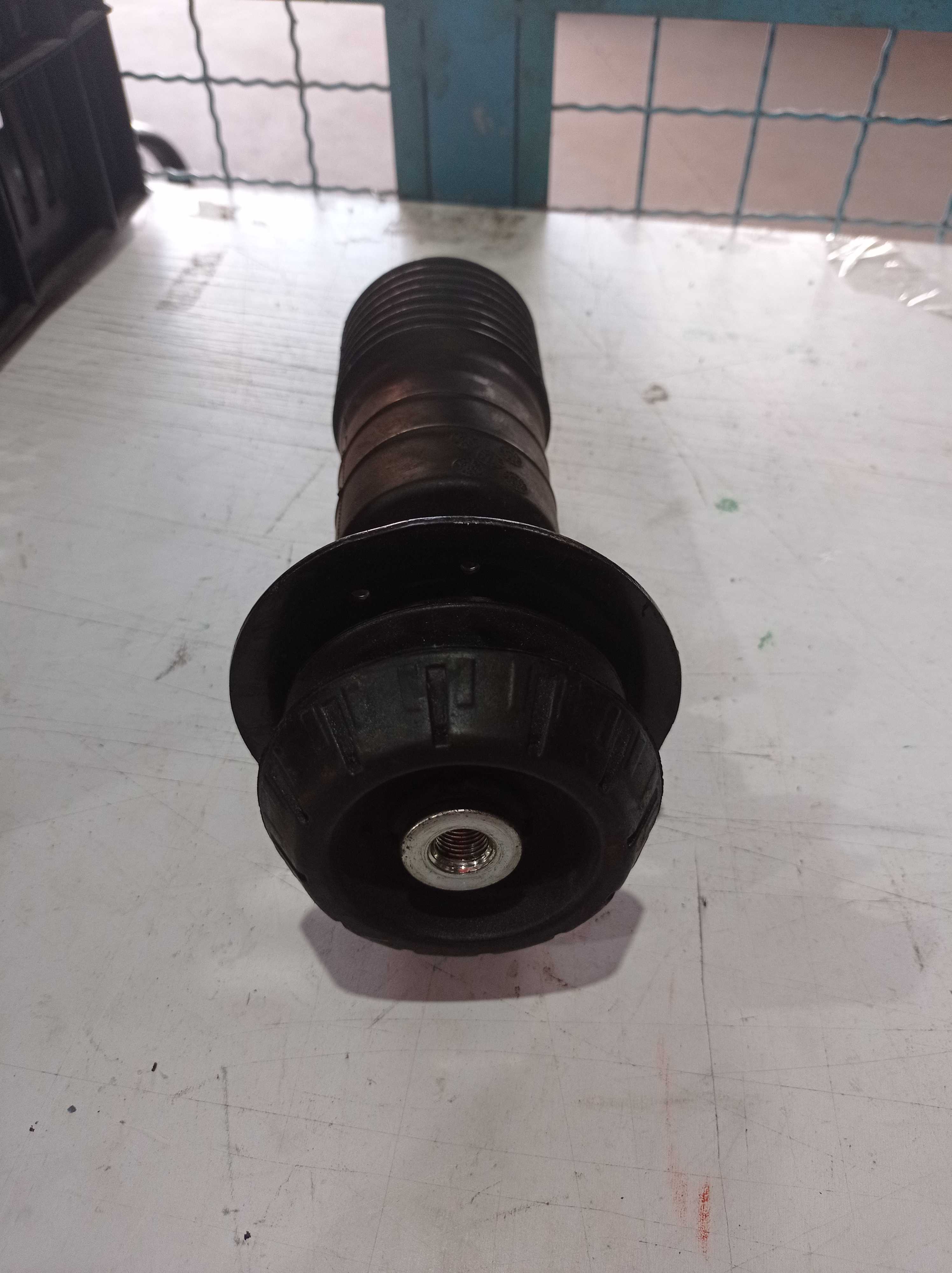 BATENTE COIFA AMORTECEDOR NISSAN MARCH 2014 A 2016 2