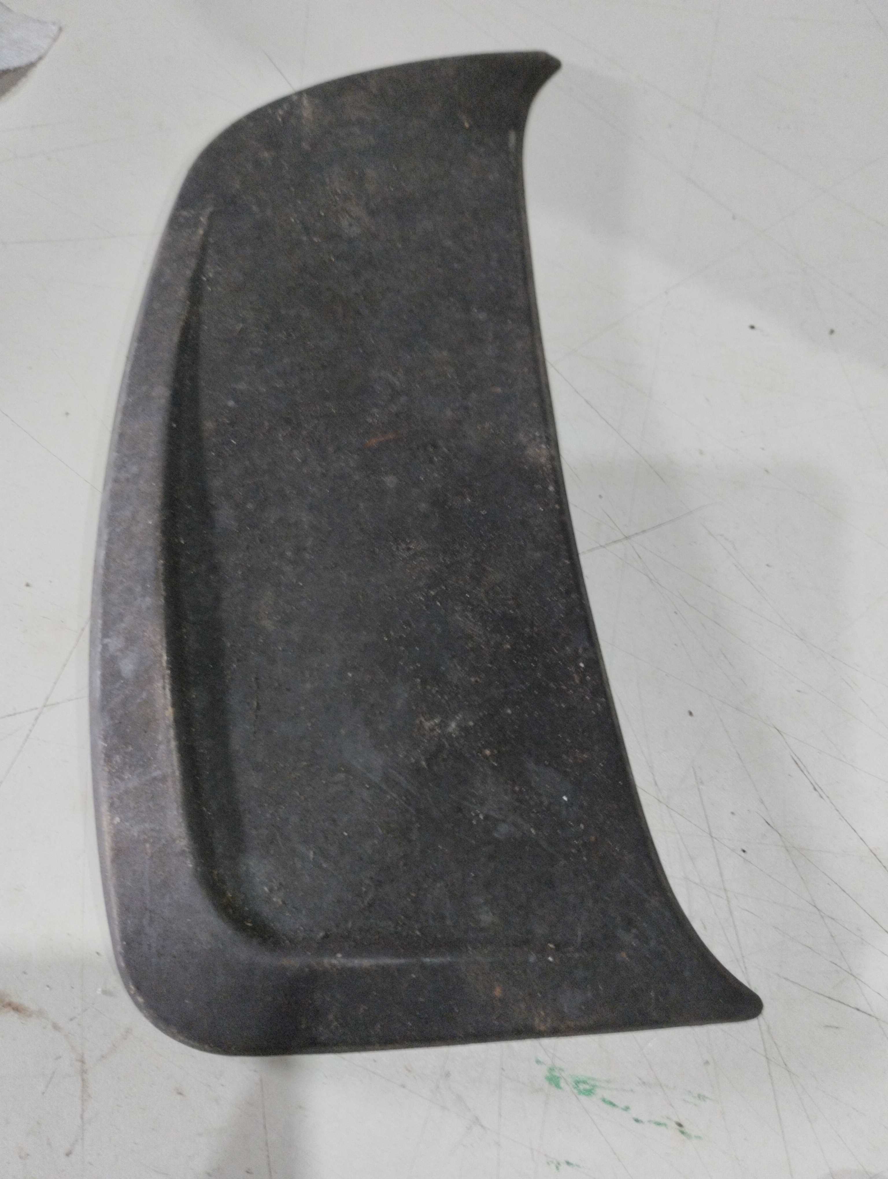 Acabamento parachoque Toyota Etios 2018 2021 2