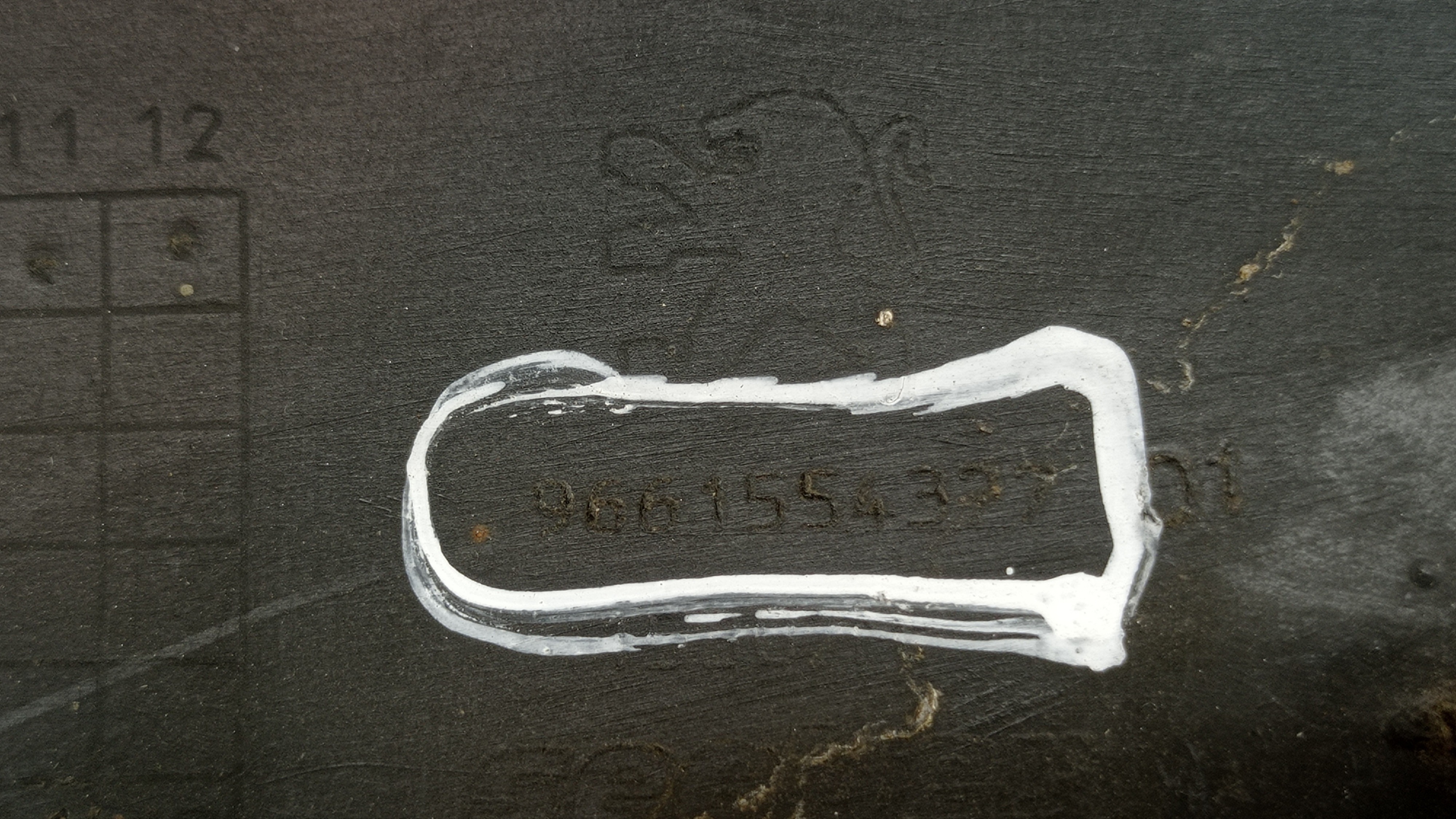 Moldura Direita Parachoque Peugeot 206 ano 2007 5