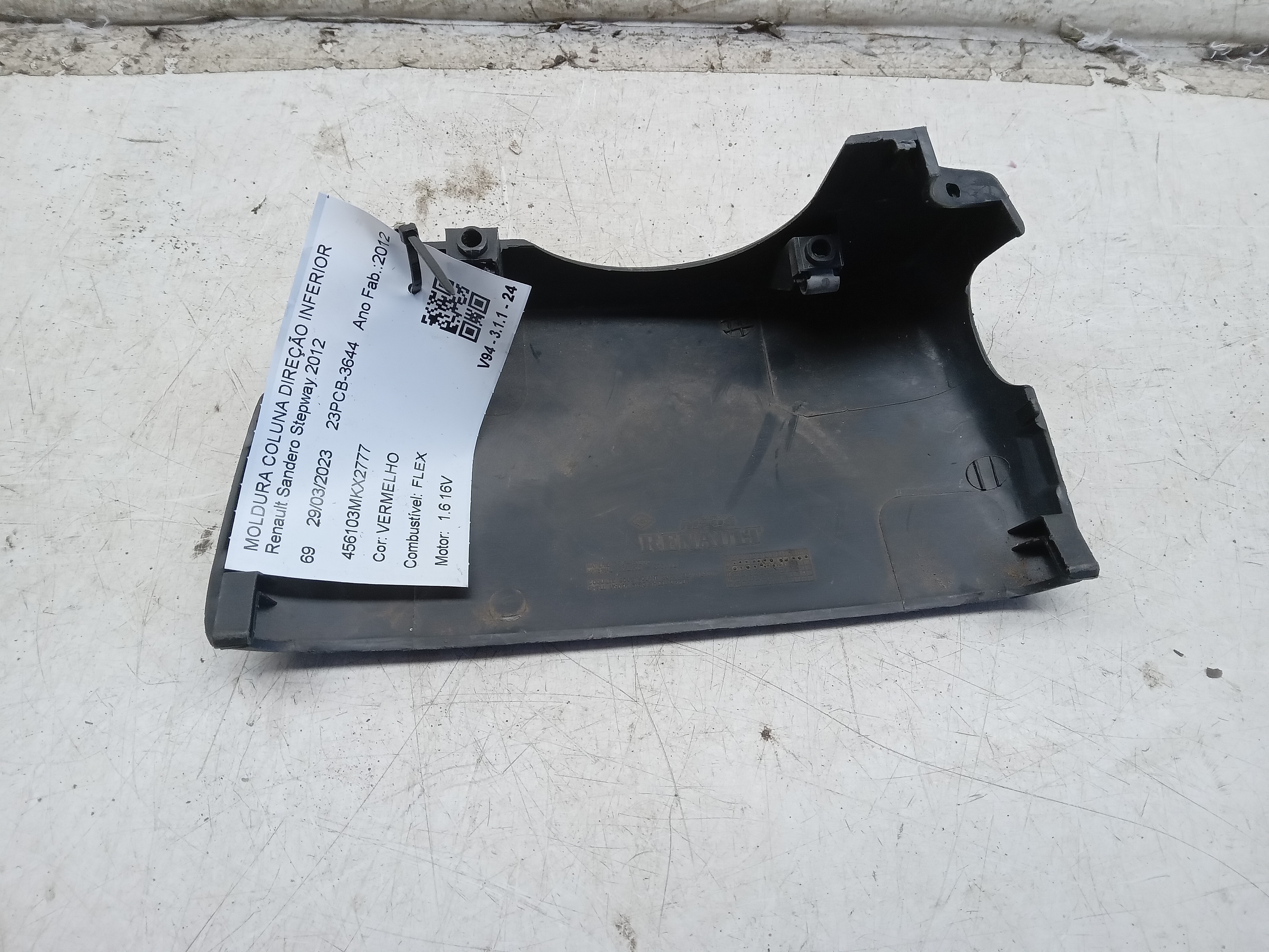MOLDURA COLUNA DIREÇÃO INFERIOR Renault Sandero Stepway 2012 2