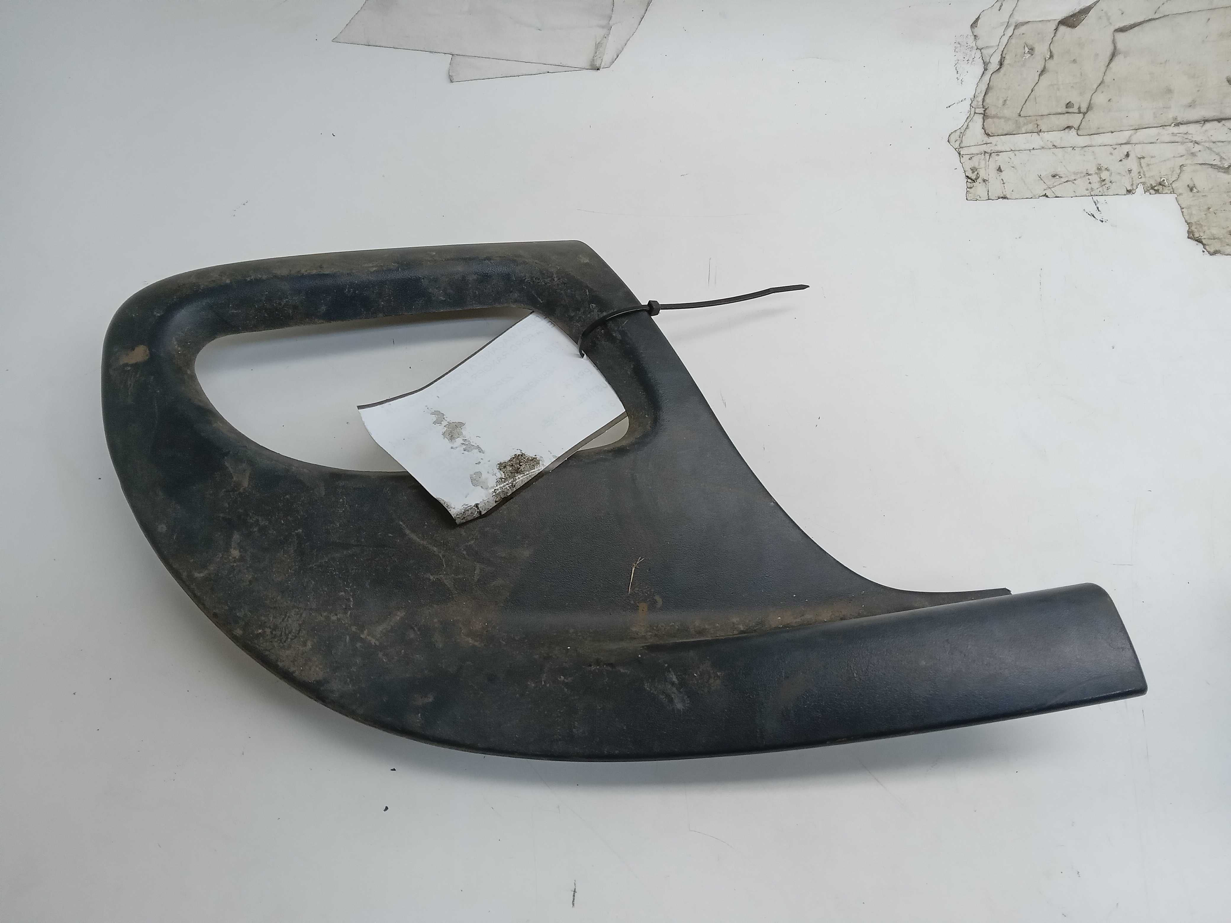 MOLDURA MAÇANETA PORTA TRASEIRA DIREITA FORD RANGER 2008 1
