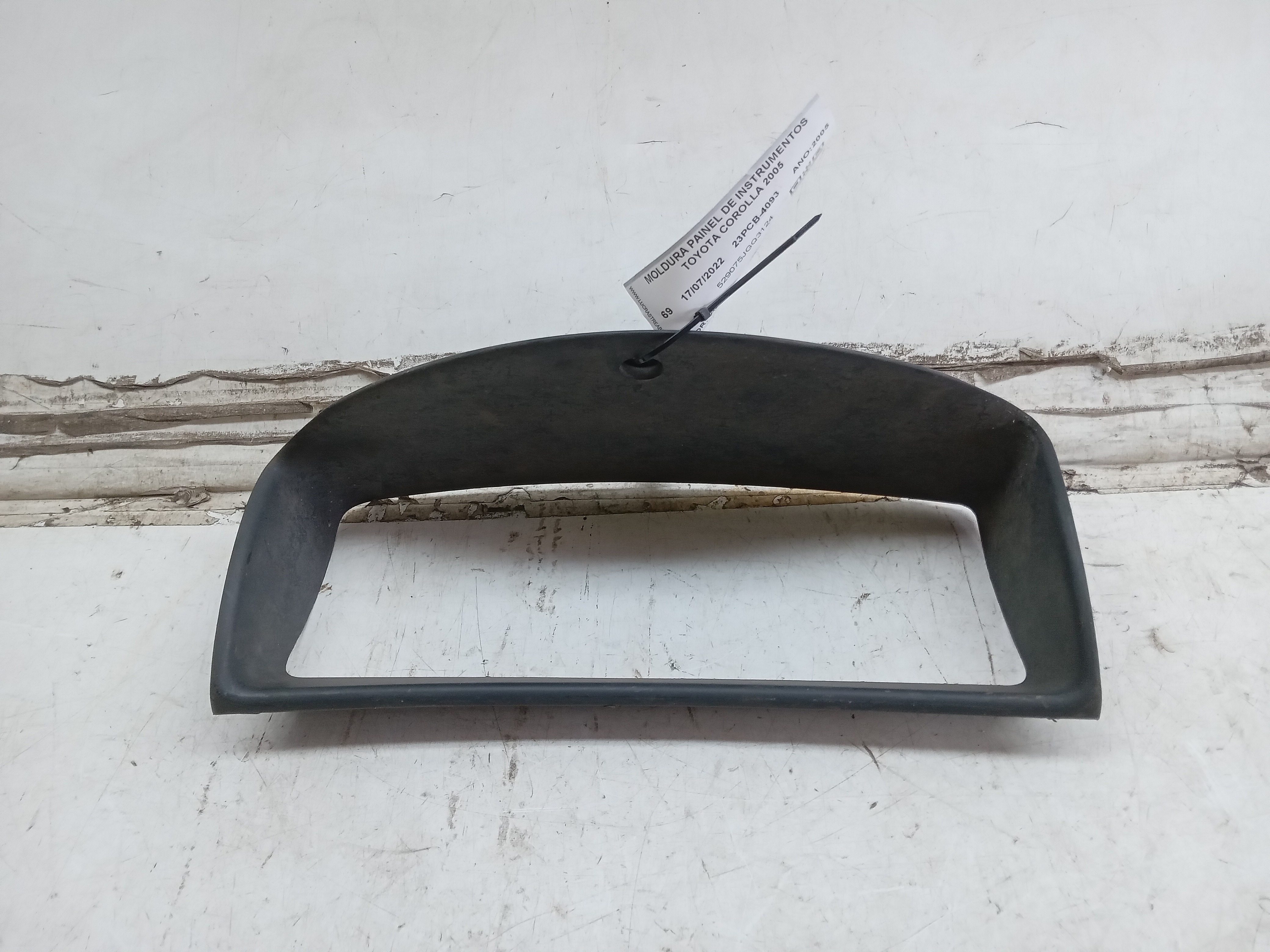 MOLDURA PAINEL DE INSTRUMENTOS TOYOTA COROLLA 2005 1